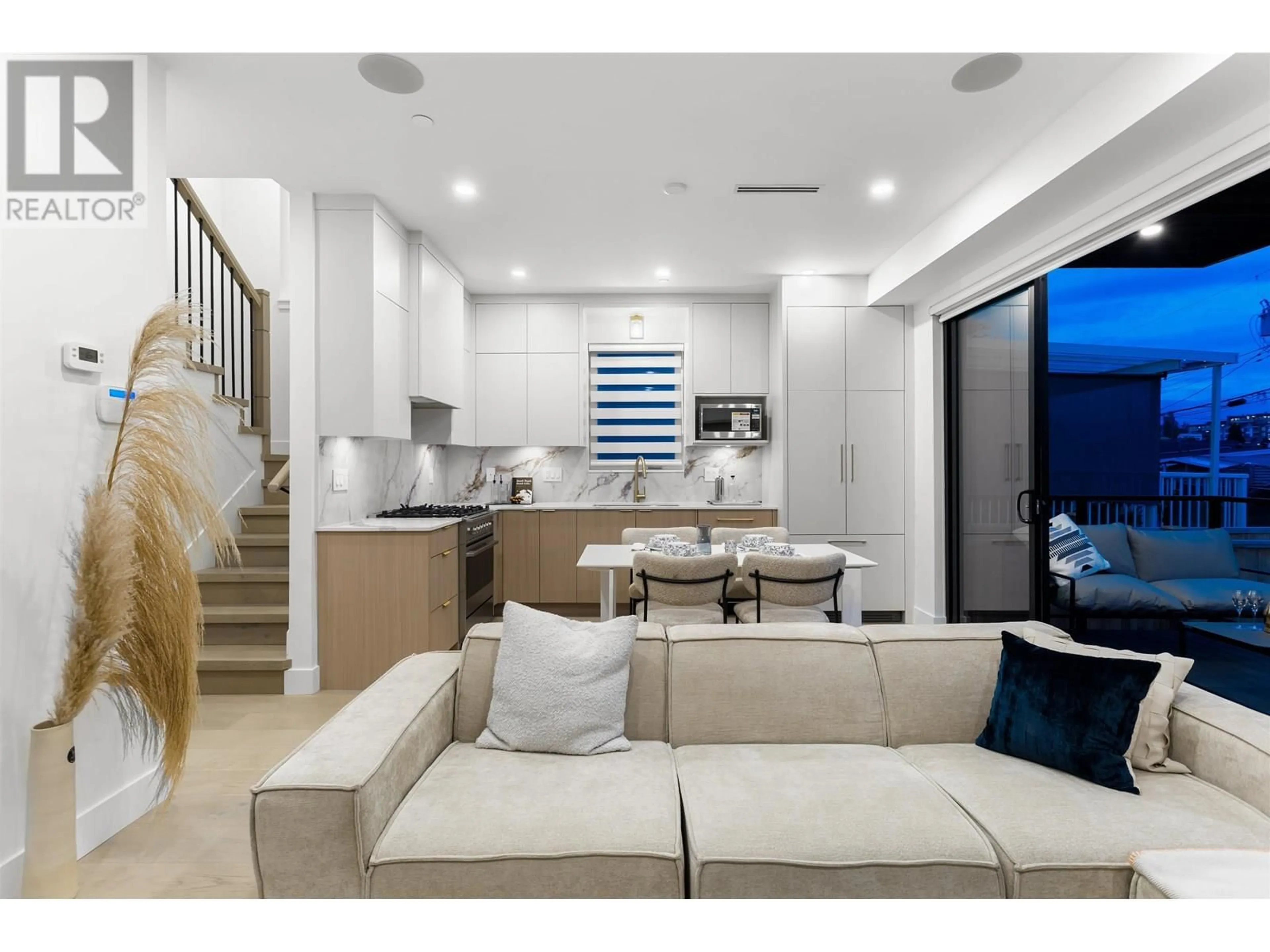 Open concept kitchen, unknown for 2 - 4176 BALKAN STREET, Vancouver British Columbia V5V3Z2