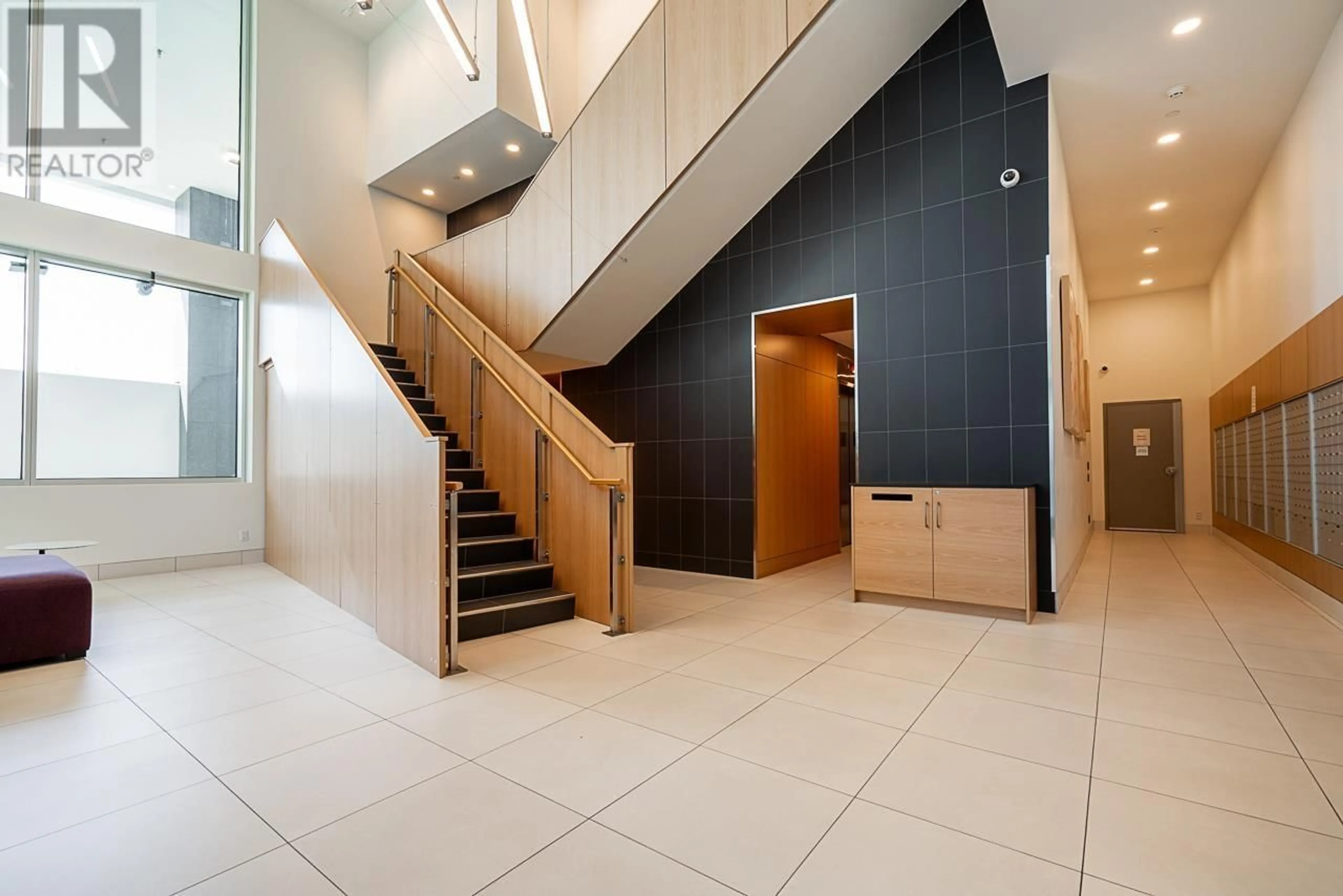 Indoor foyer for 2708 - 308 ALDERSON AVENUE, Coquitlam British Columbia V3K0J2