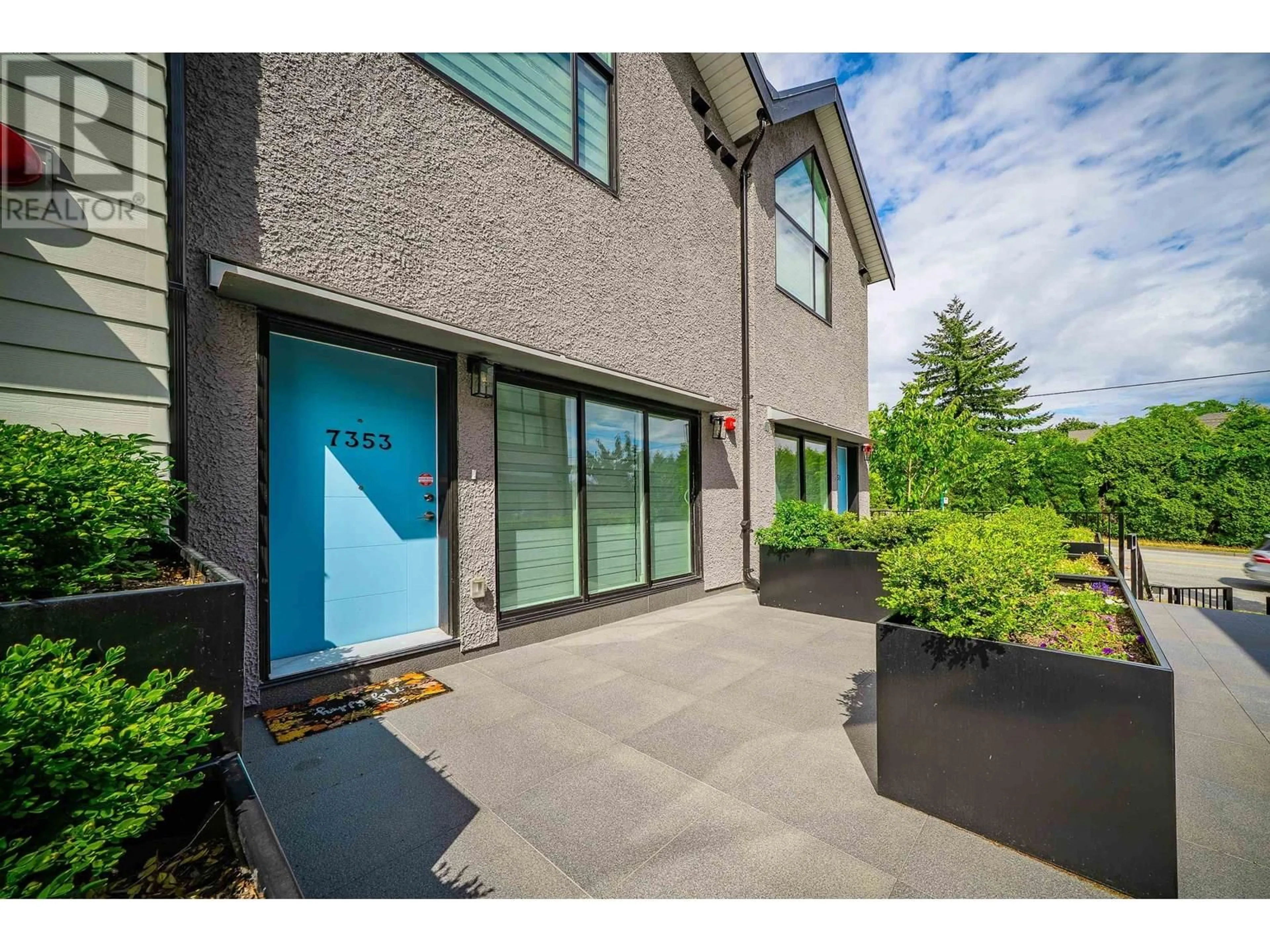 Unknown for 7353 OAK STREET, Vancouver British Columbia V6P0B3