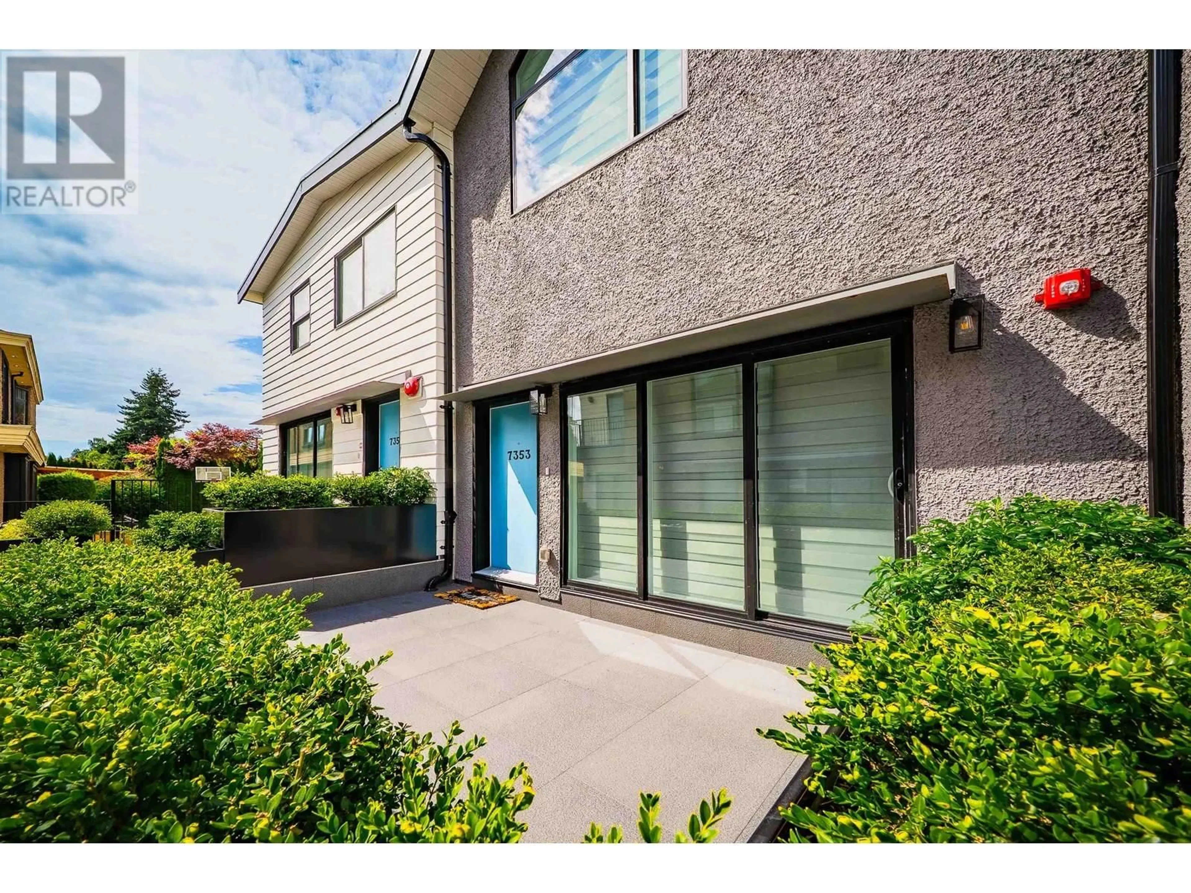 Unknown for 7353 OAK STREET, Vancouver British Columbia V6P0B3