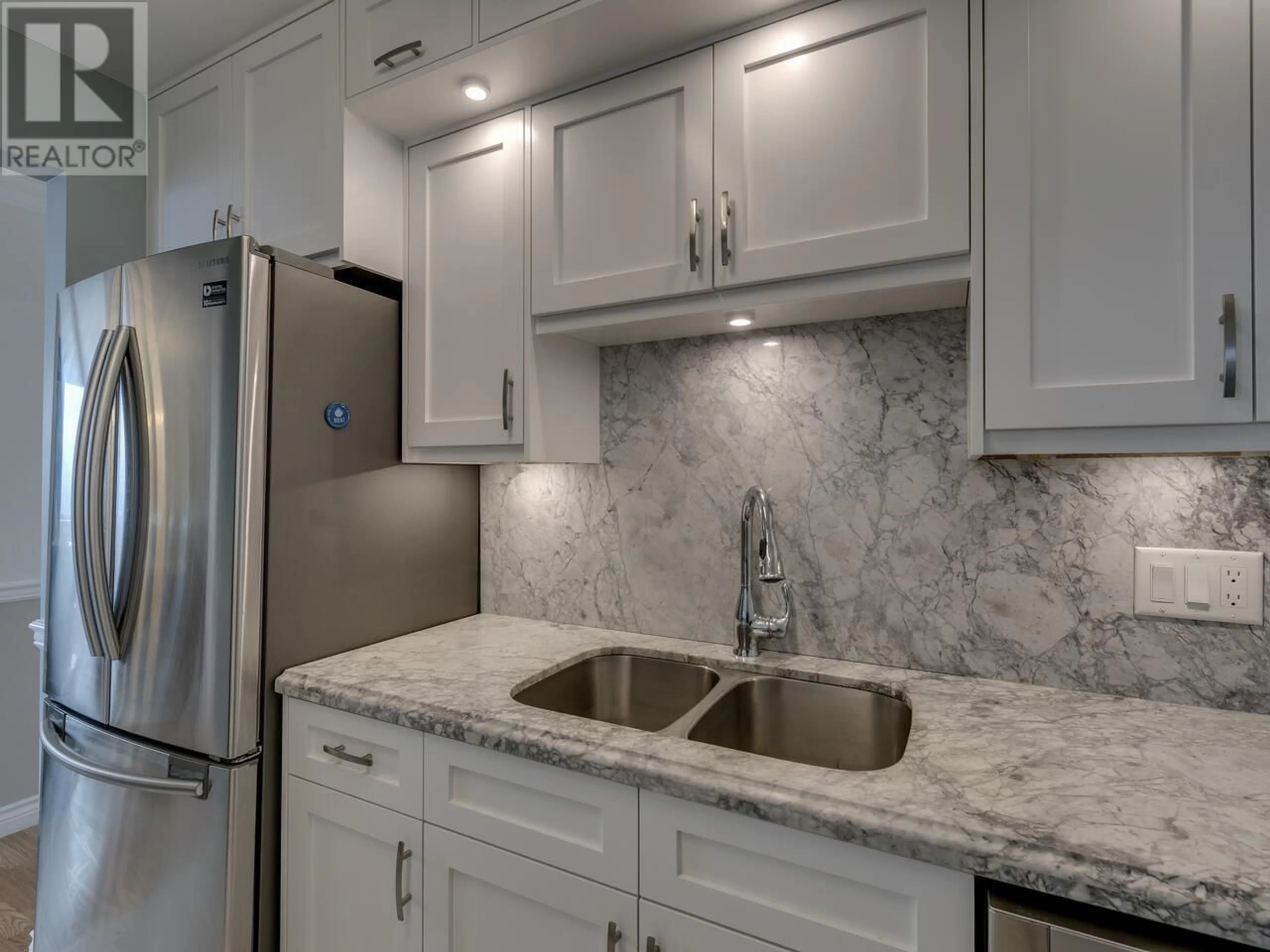 Standard kitchen, ceramic/tile floor for 902 - 3920 HASTINGS STREET, Burnaby British Columbia V5C6C7