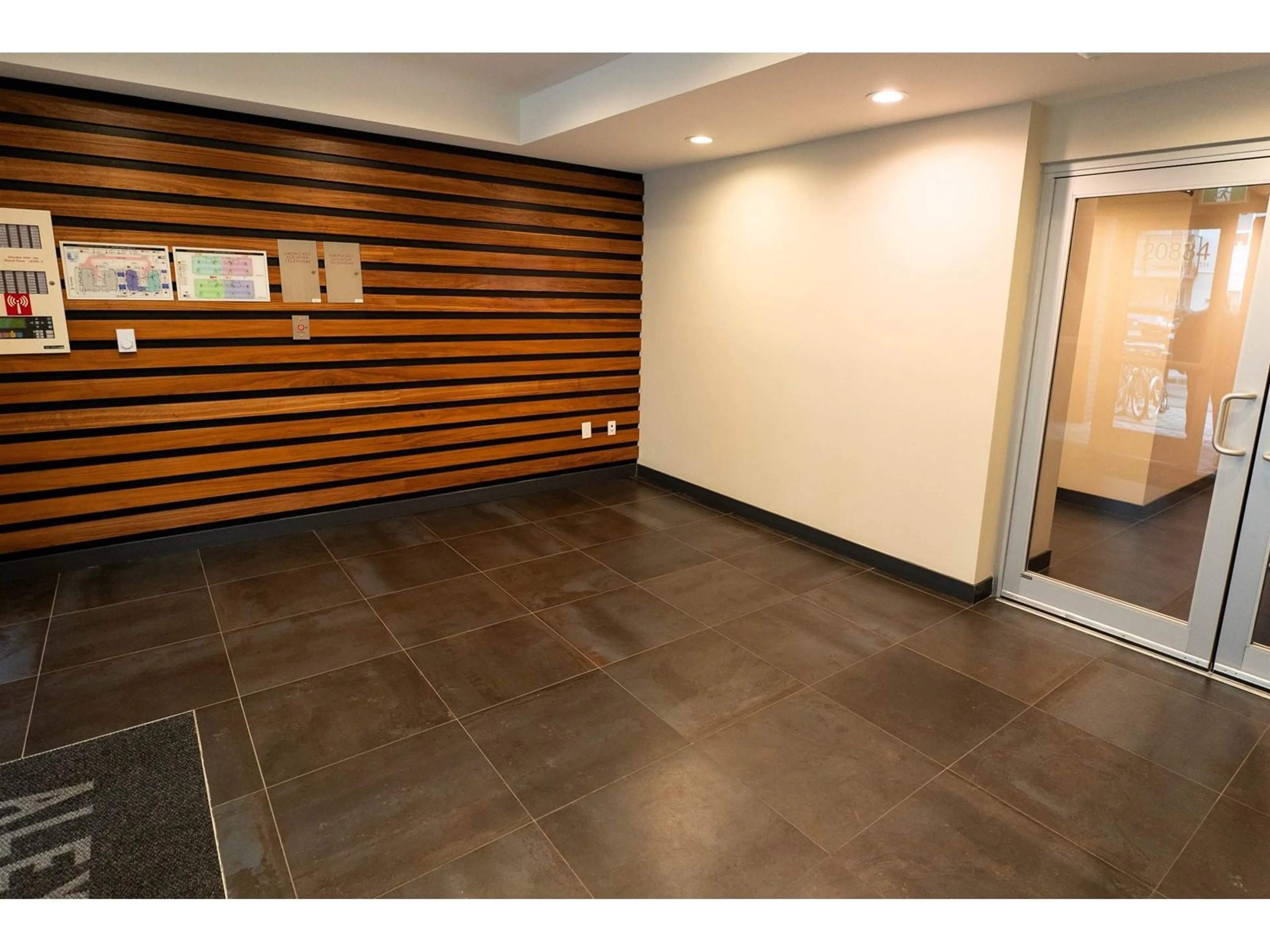 Indoor foyer for A104 - 20834 80, Langley British Columbia V2Y3M3