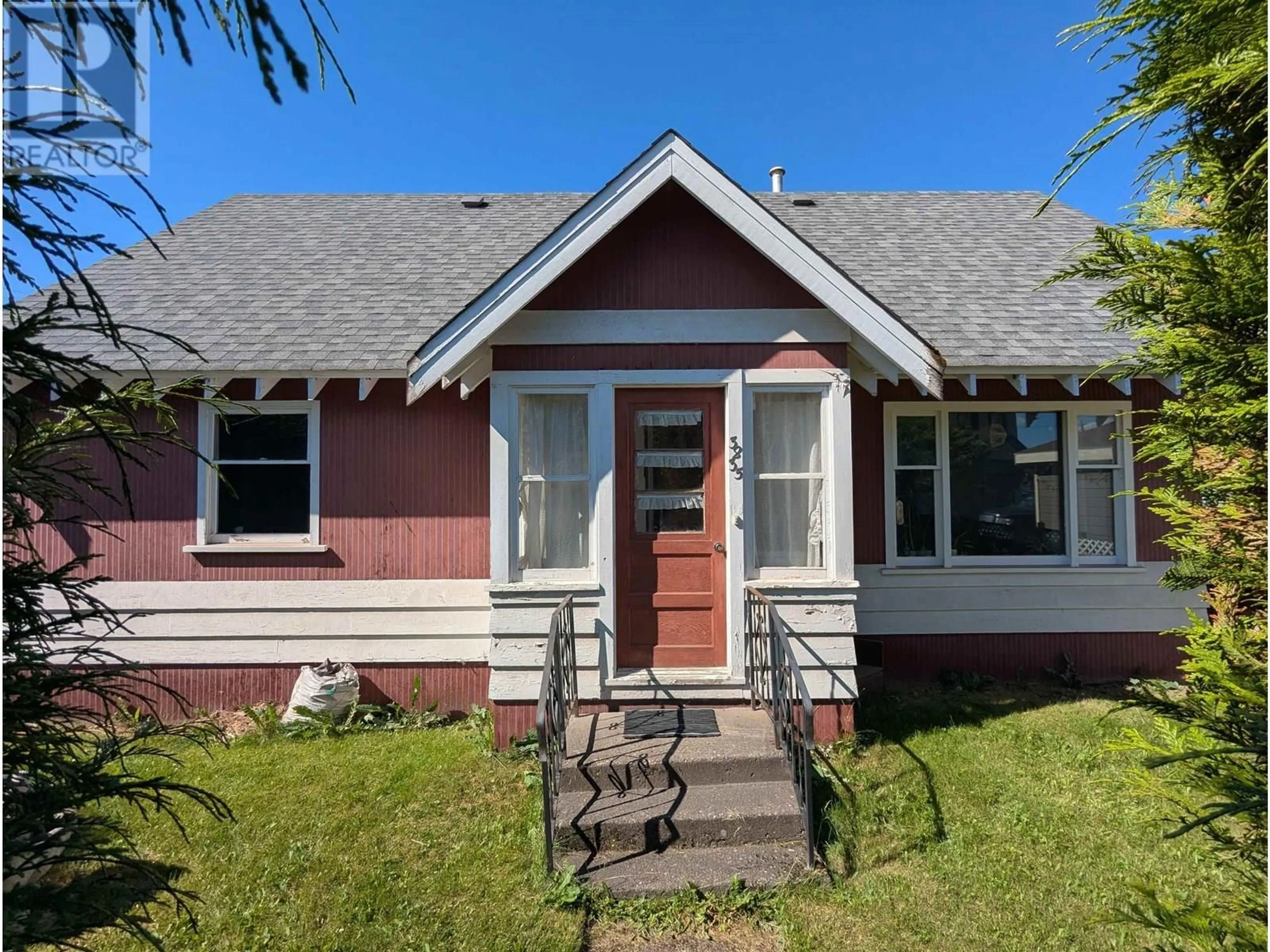 Home with vinyl exterior material, street for 3835 3RD AVENUE, Smithers British Columbia V0J2N0
