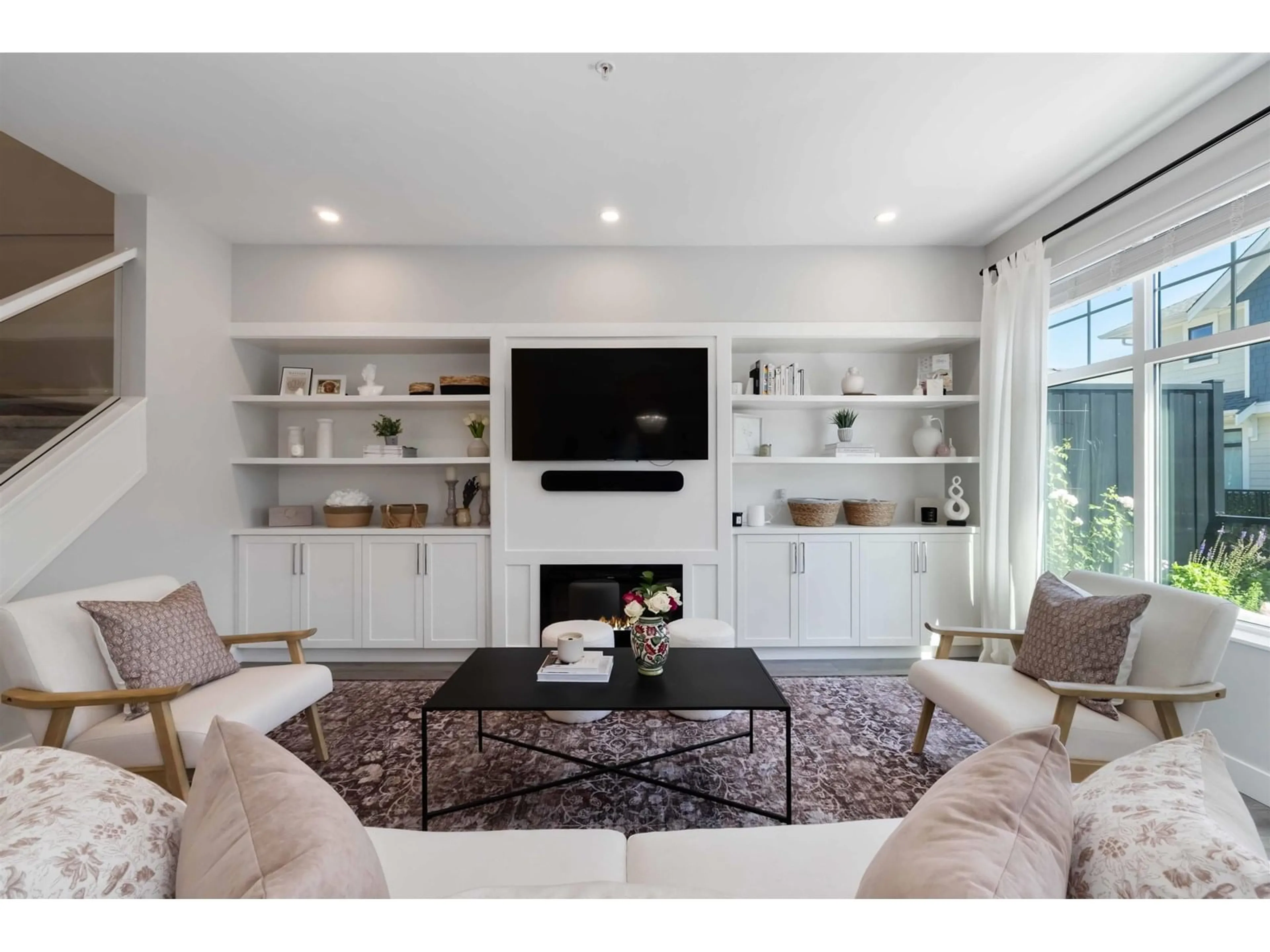 Living room with furniture, unknown for 34 - 20327 72B, Langley British Columbia V2Y4J6