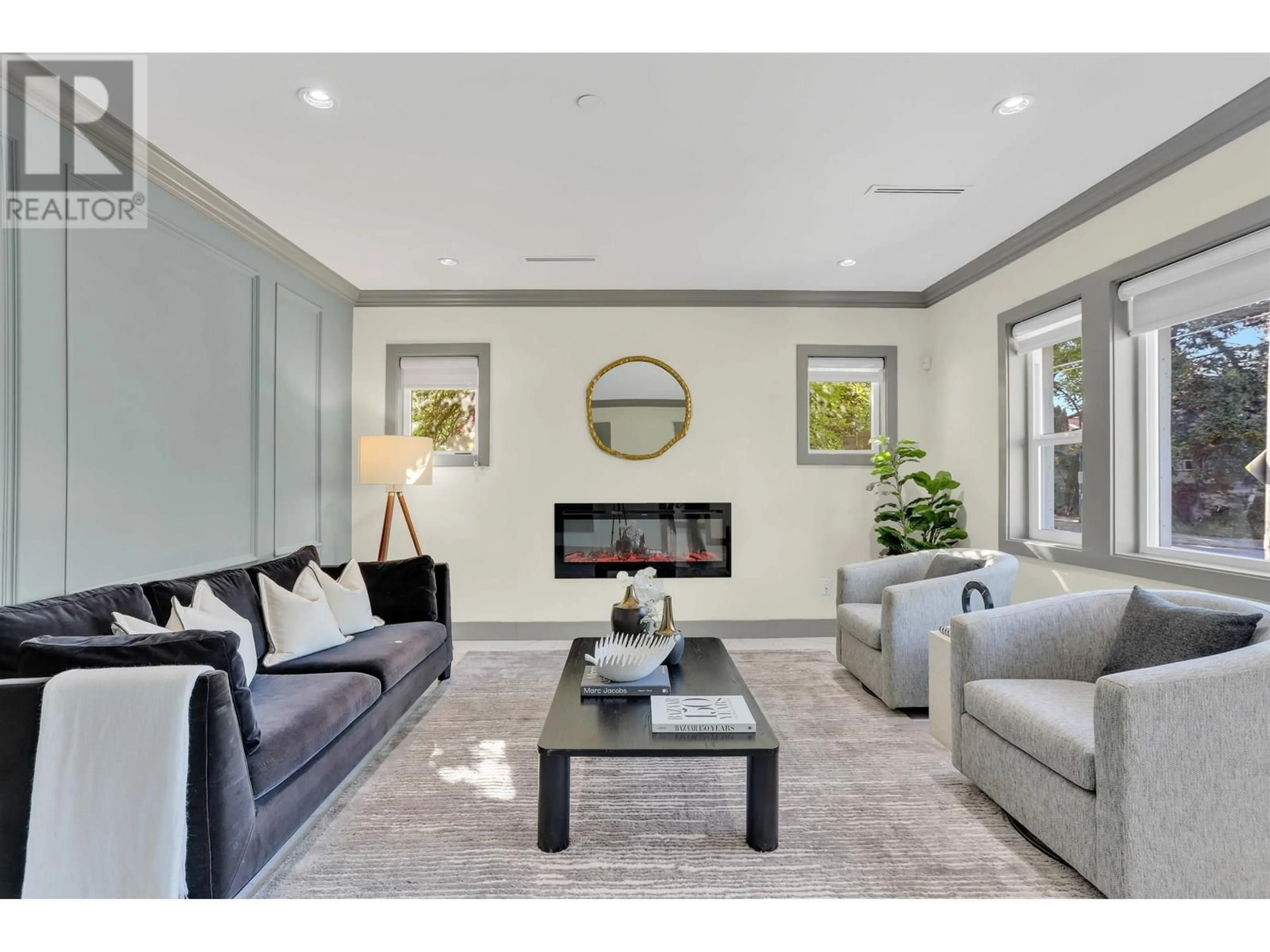 Living room with furniture, unknown for 1008 24TH AVENUE, Vancouver British Columbia V5V2B1