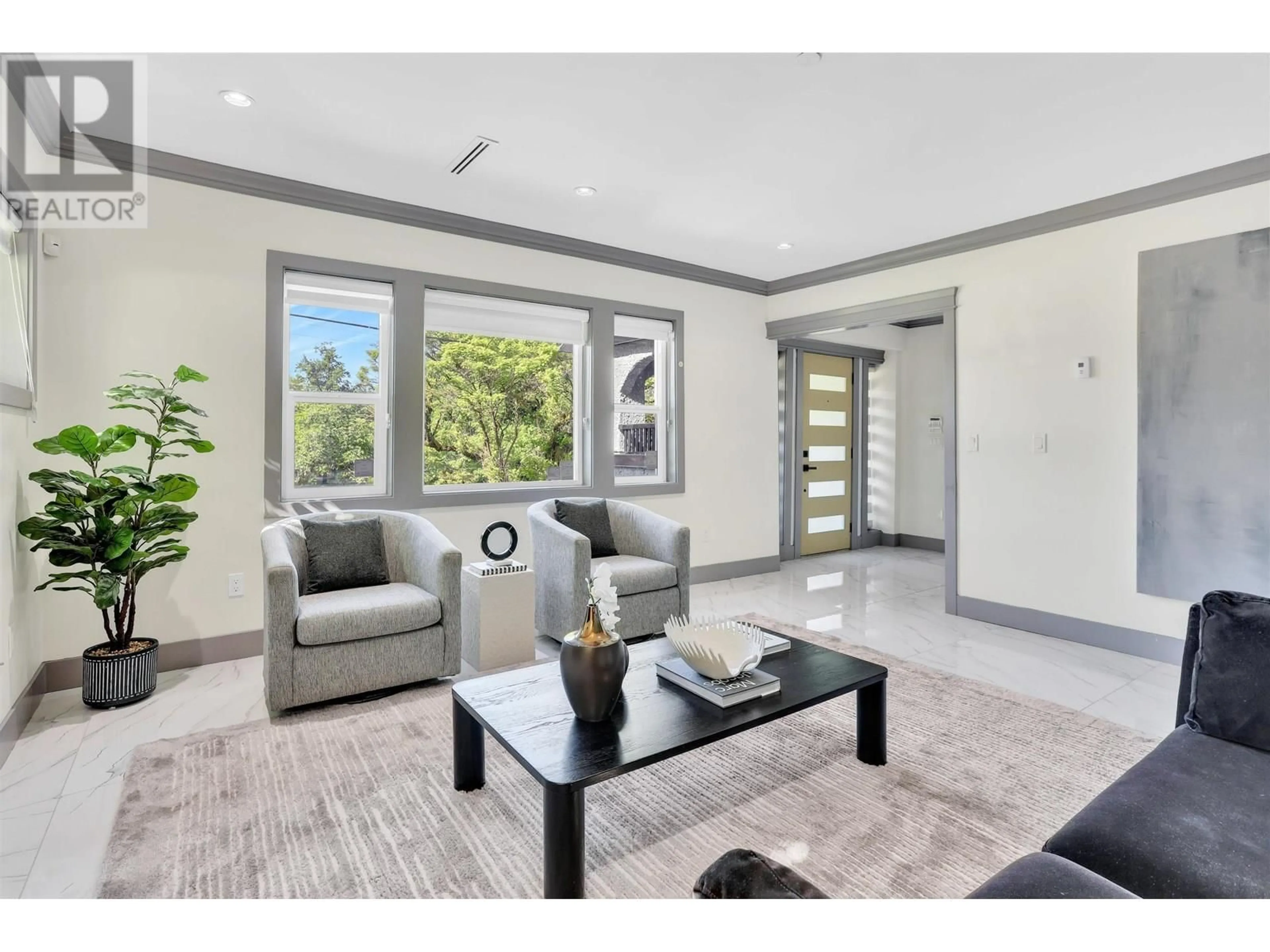Unknown for 1008 24TH AVENUE, Vancouver British Columbia V5V2B1