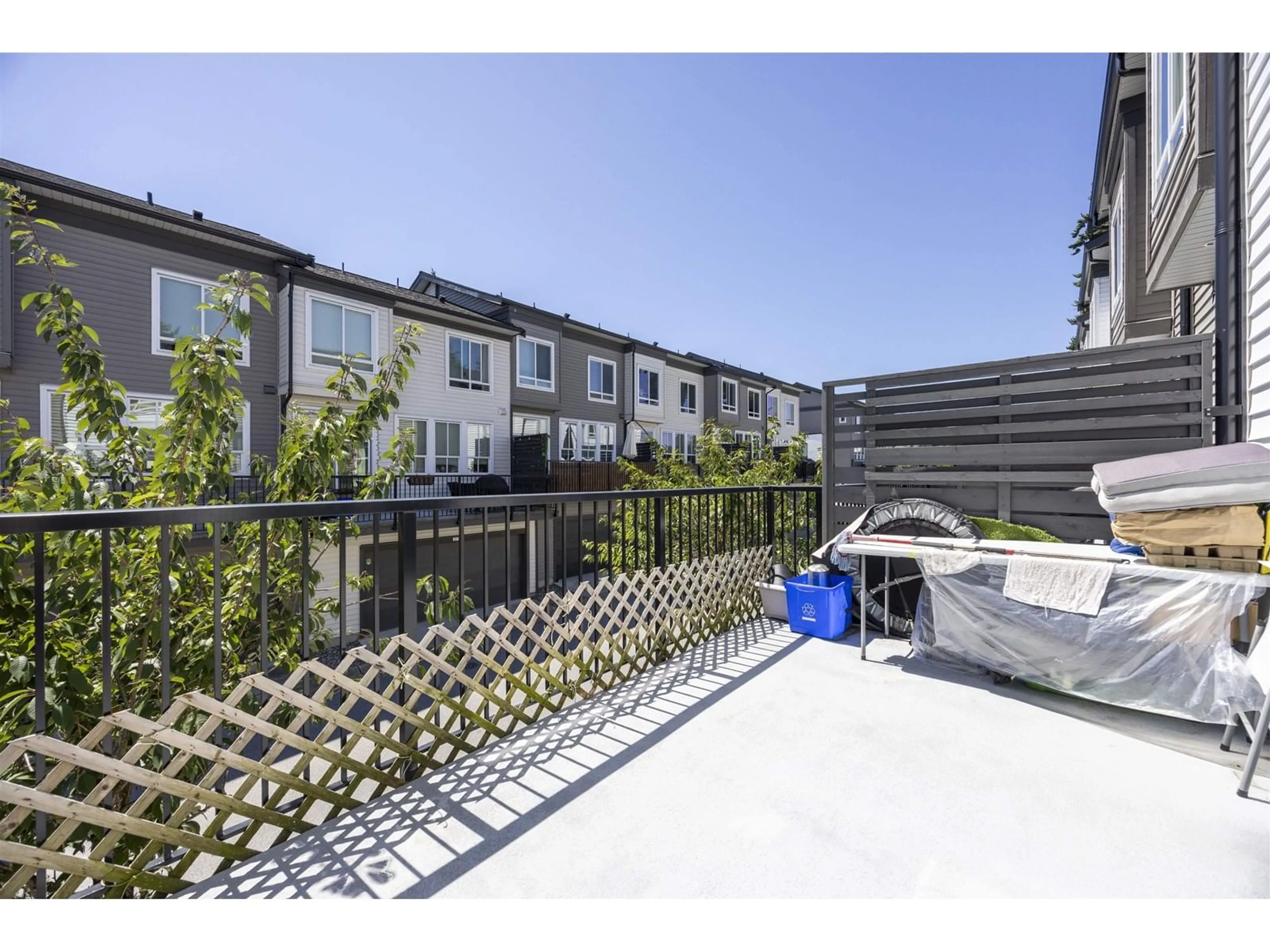 Patio, unknown for 15 - 15828 27, Surrey British Columbia V3Z0X4