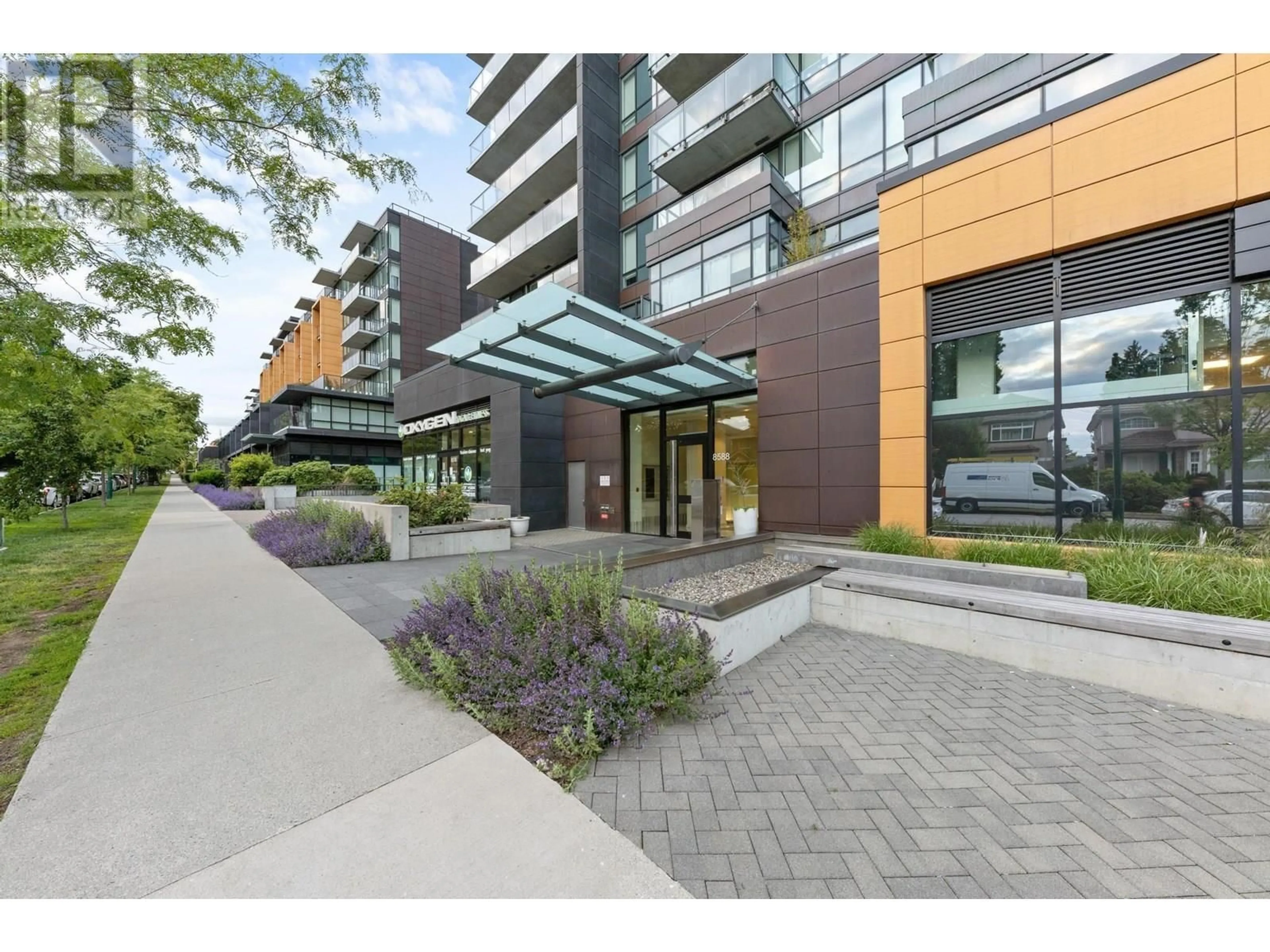 Indoor foyer for 1703 - 8588 CORNISH STREET, Vancouver British Columbia V6P0C1