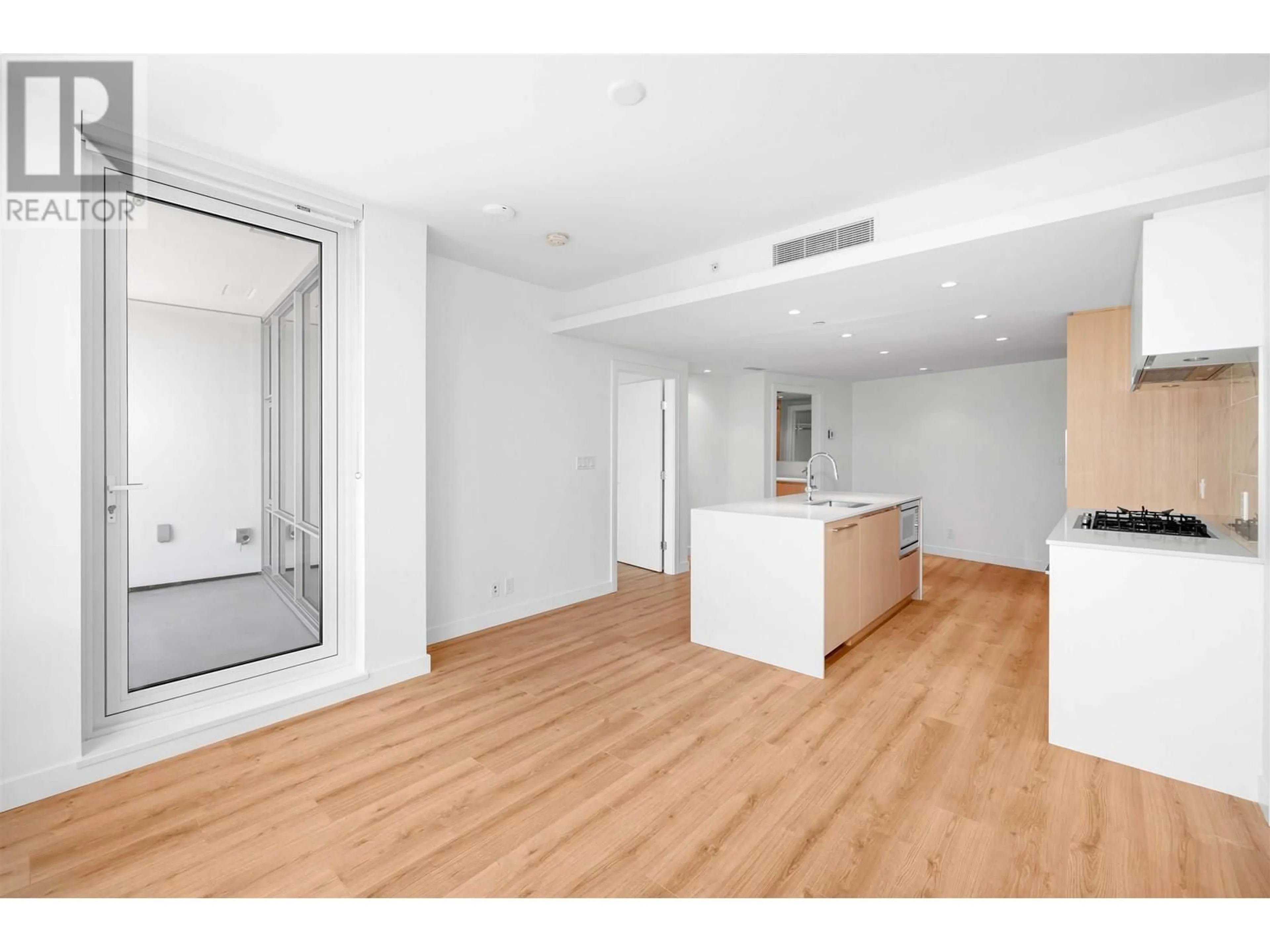 A pic of a room for 618 - 1500 FERN STREET, North Vancouver British Columbia V7J0E6