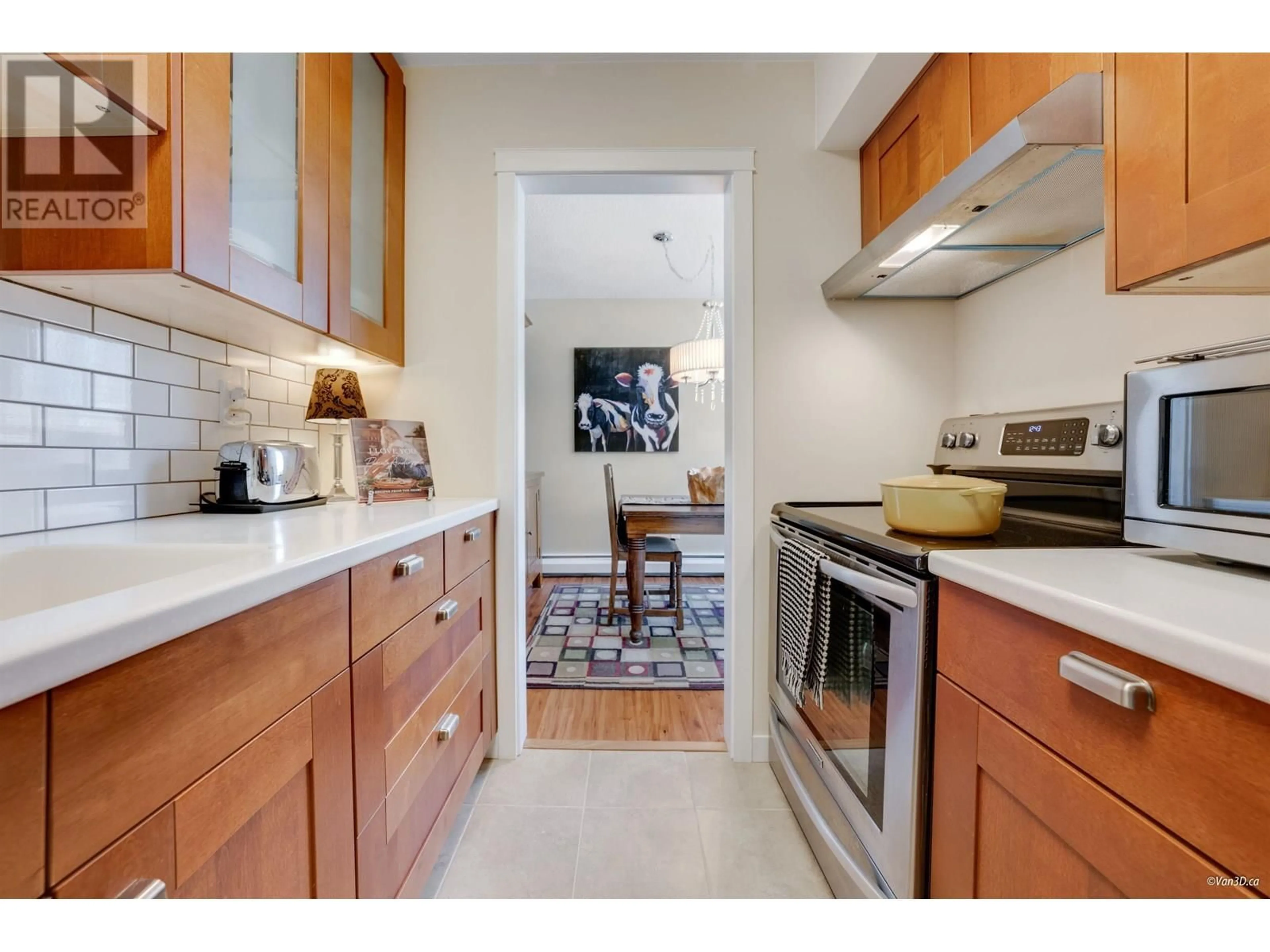 Standard kitchen, ceramic/tile floor for 704 - 1127 BARCLAY STREET, Vancouver British Columbia V6E1G8
