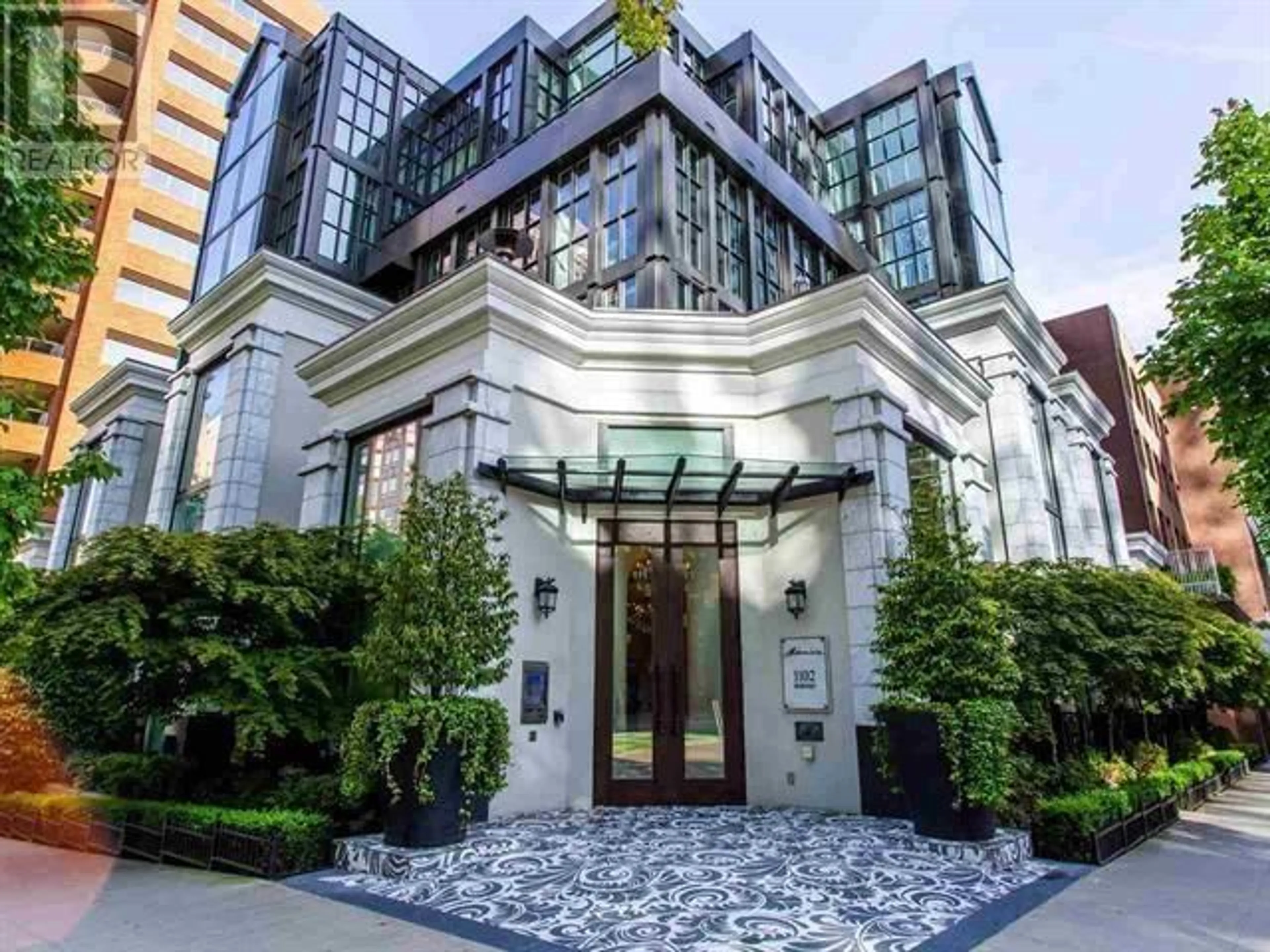 Indoor foyer for 1110 HORNBY STREET, Vancouver British Columbia V6Z1V8