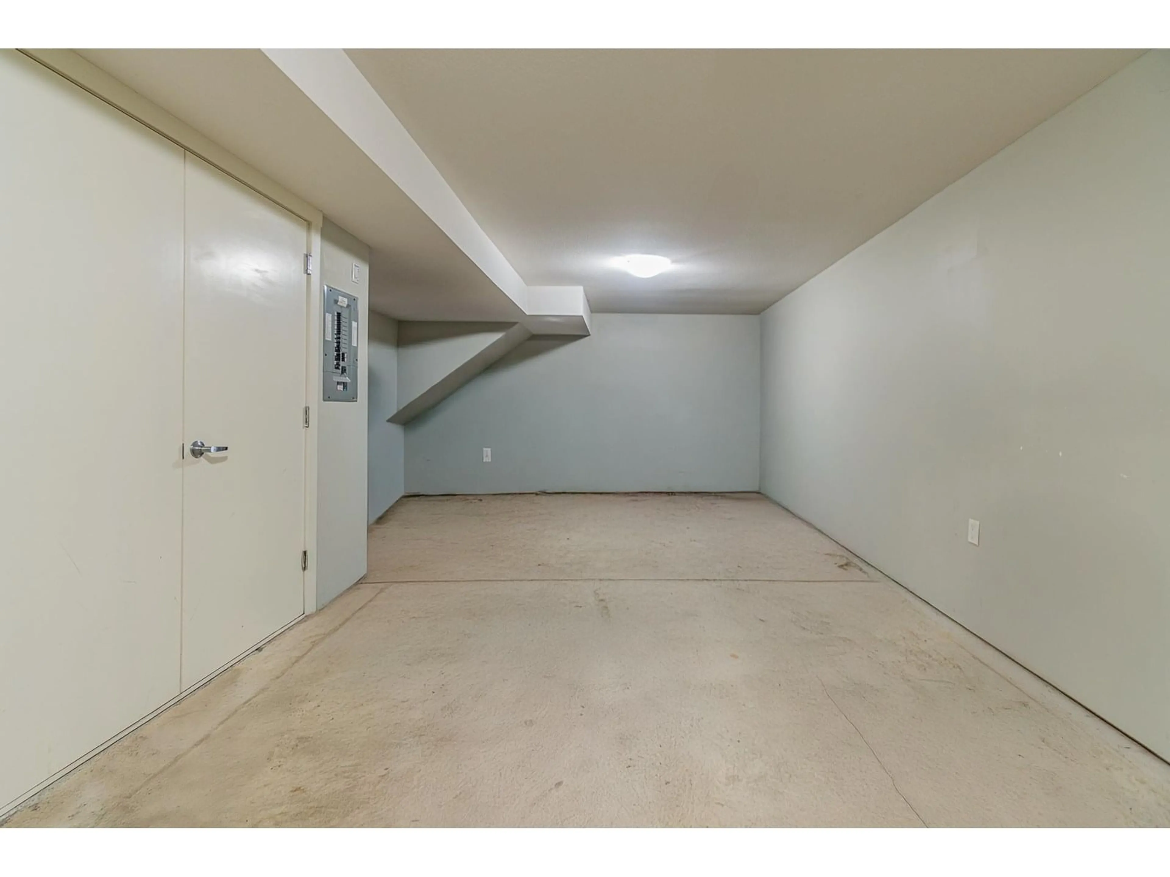 Storage room or clothes room or walk-in closet for 1 - 19097 64, Surrey British Columbia V3S6X5