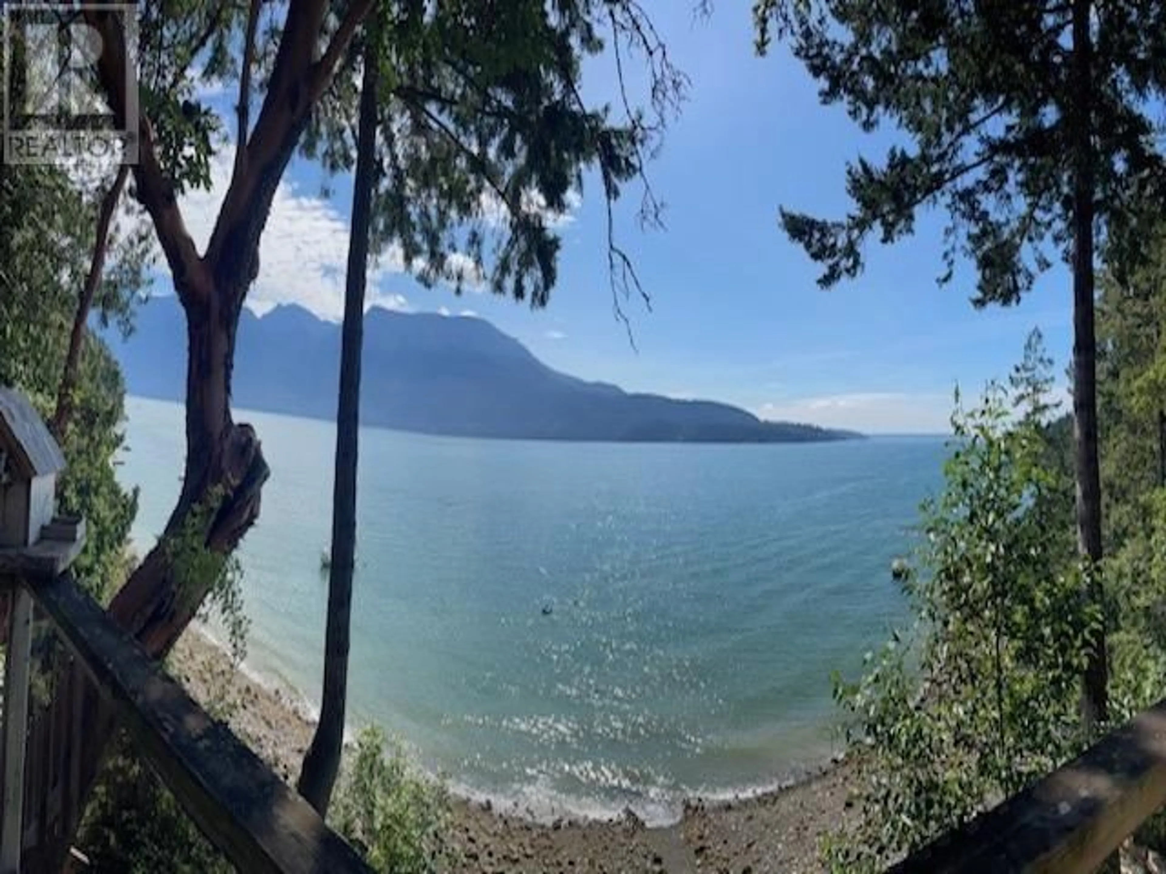 Blurry image for 1433 EAGLECLIFF ROAD, Bowen Island British Columbia V0N1G1
