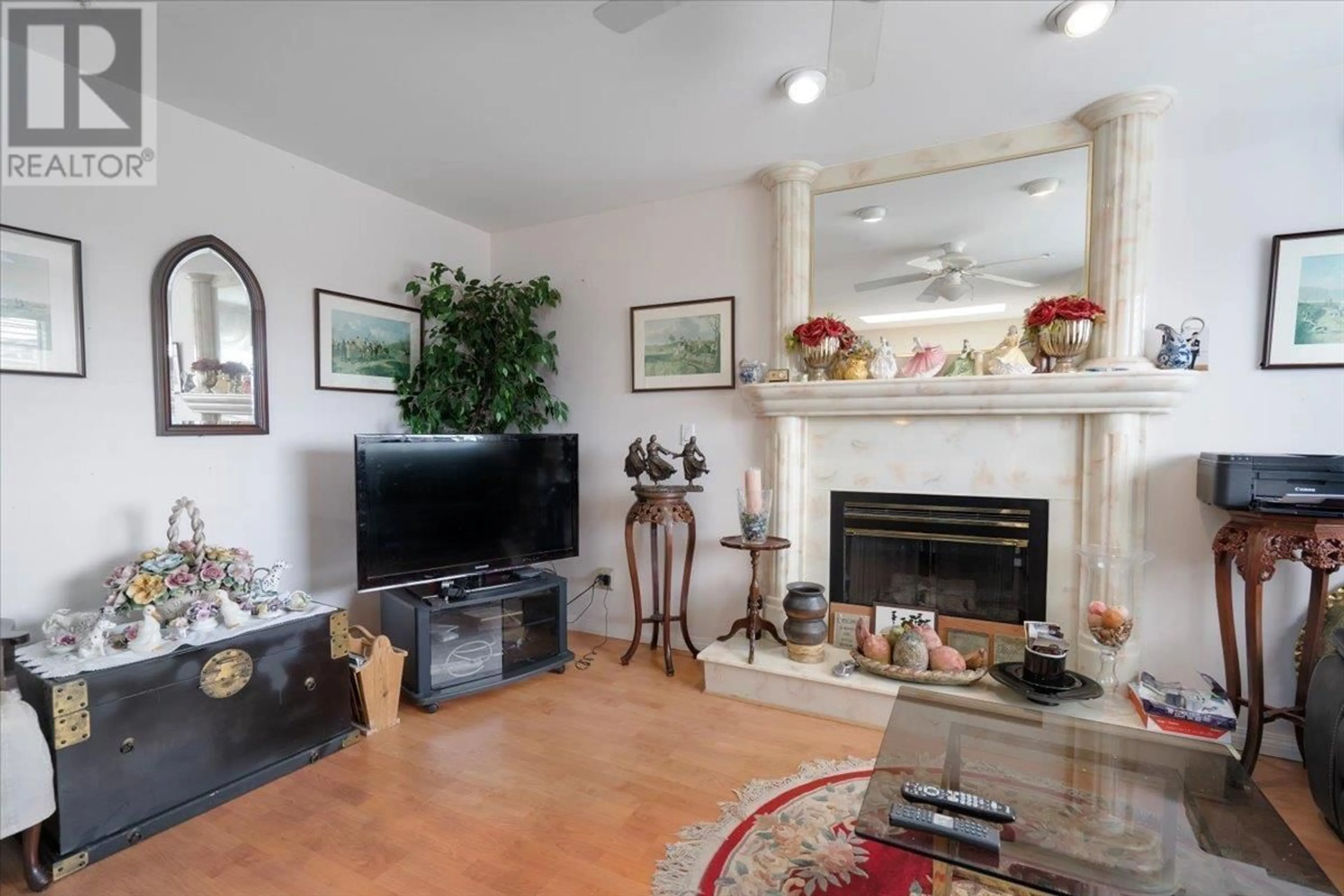Living room with furniture, unknown for 7138 FRASER STREET, Vancouver British Columbia V5X3V7