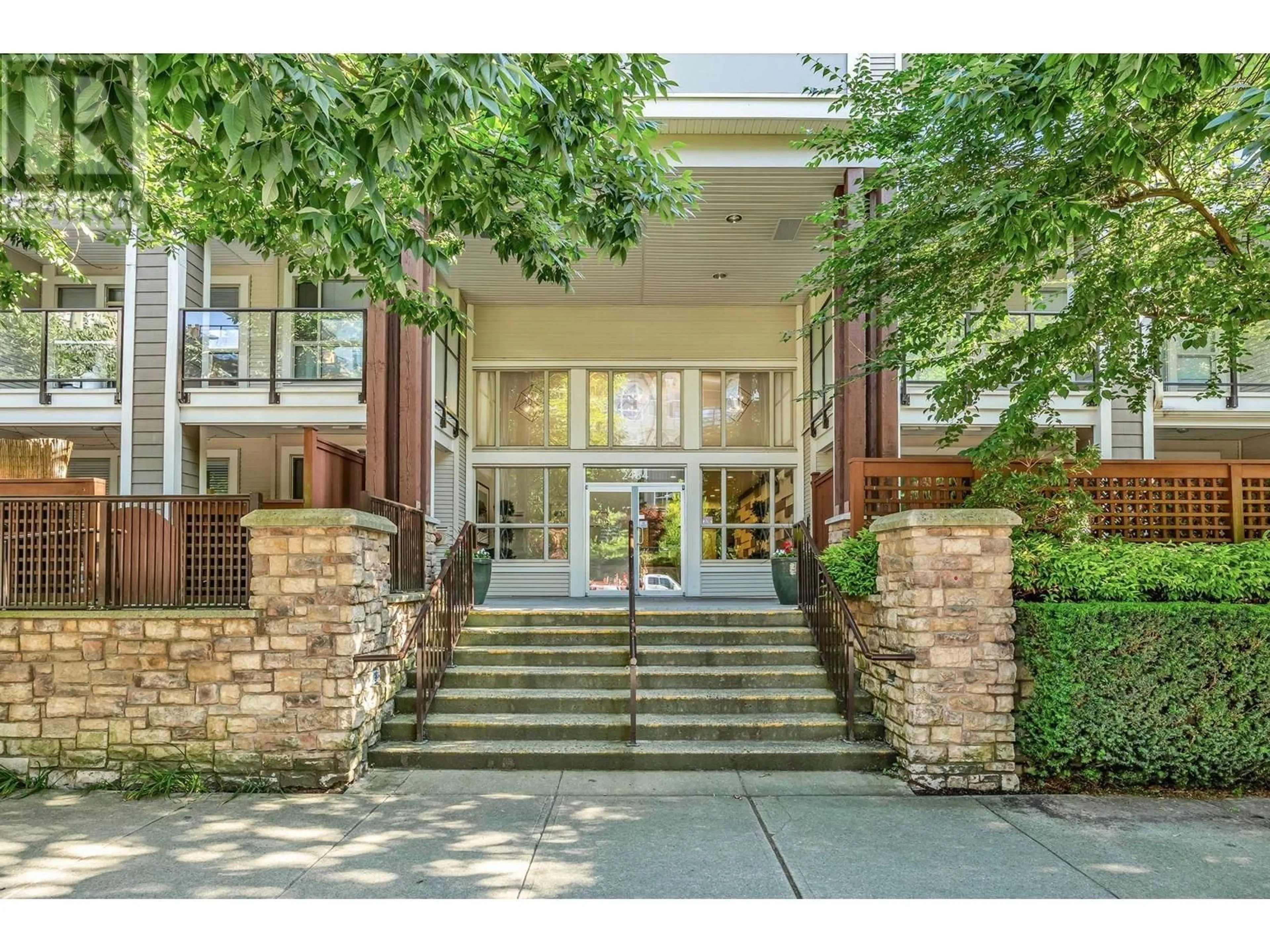 Indoor foyer for 309 - 2484 WILSON AVENUE, Port Coquitlam British Columbia V3C0A5