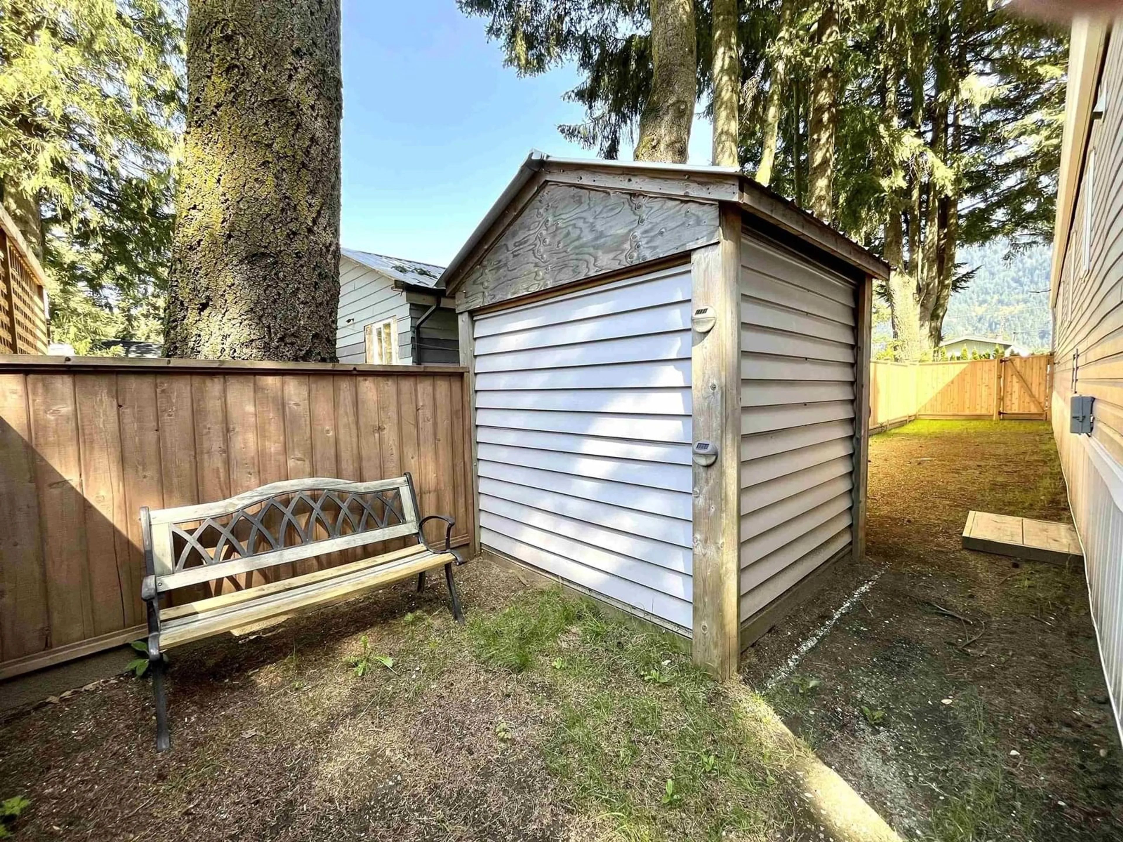 Shed for 20 - 63071 FLOOD HOPE ROAD, Hope British Columbia V0X1L2