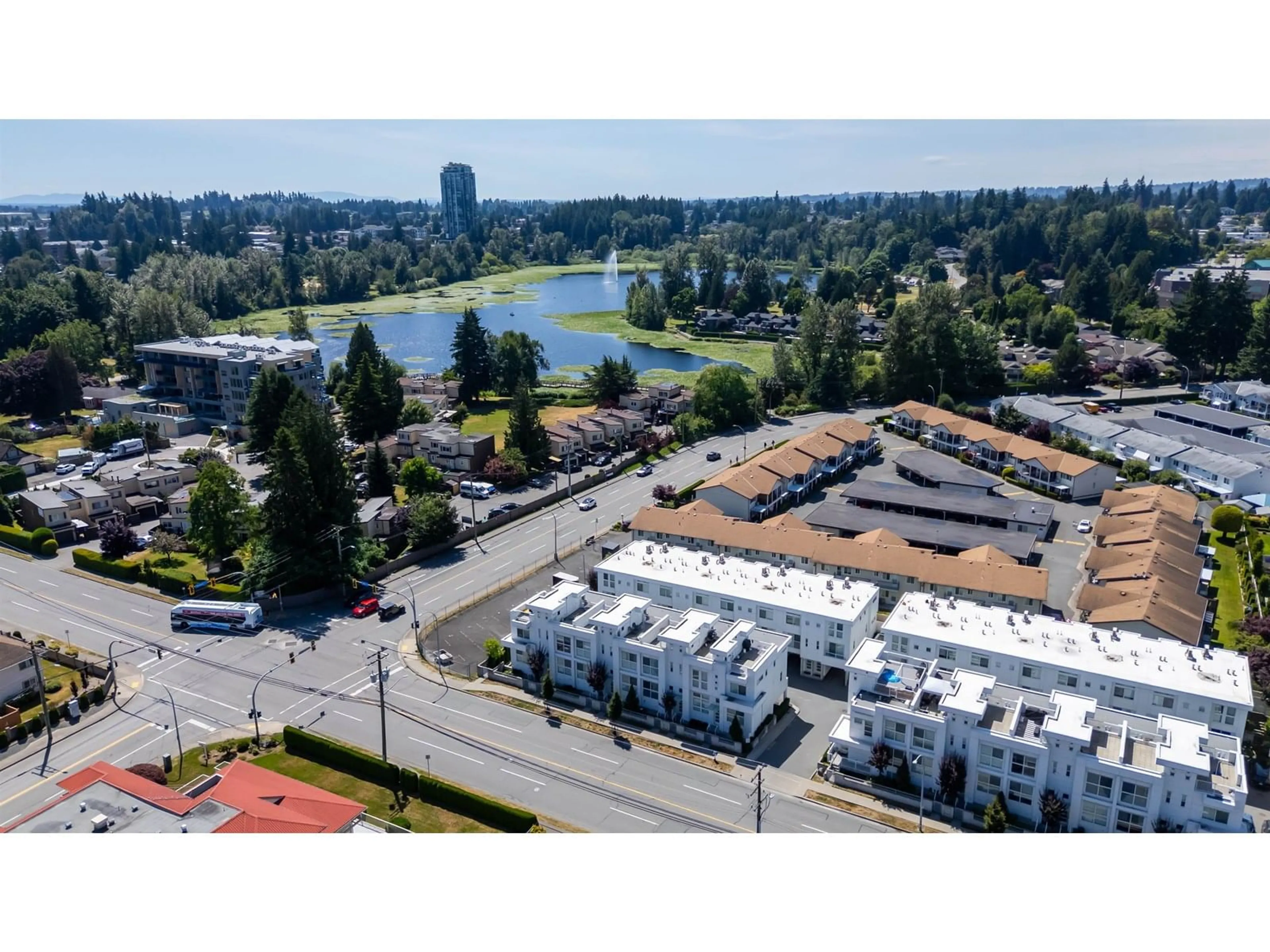 A pic from outside/outdoor area/front of a property/back of a property/a pic from drone, unknown for 28 - 2505 WARE, Abbotsford British Columbia V2S0K3