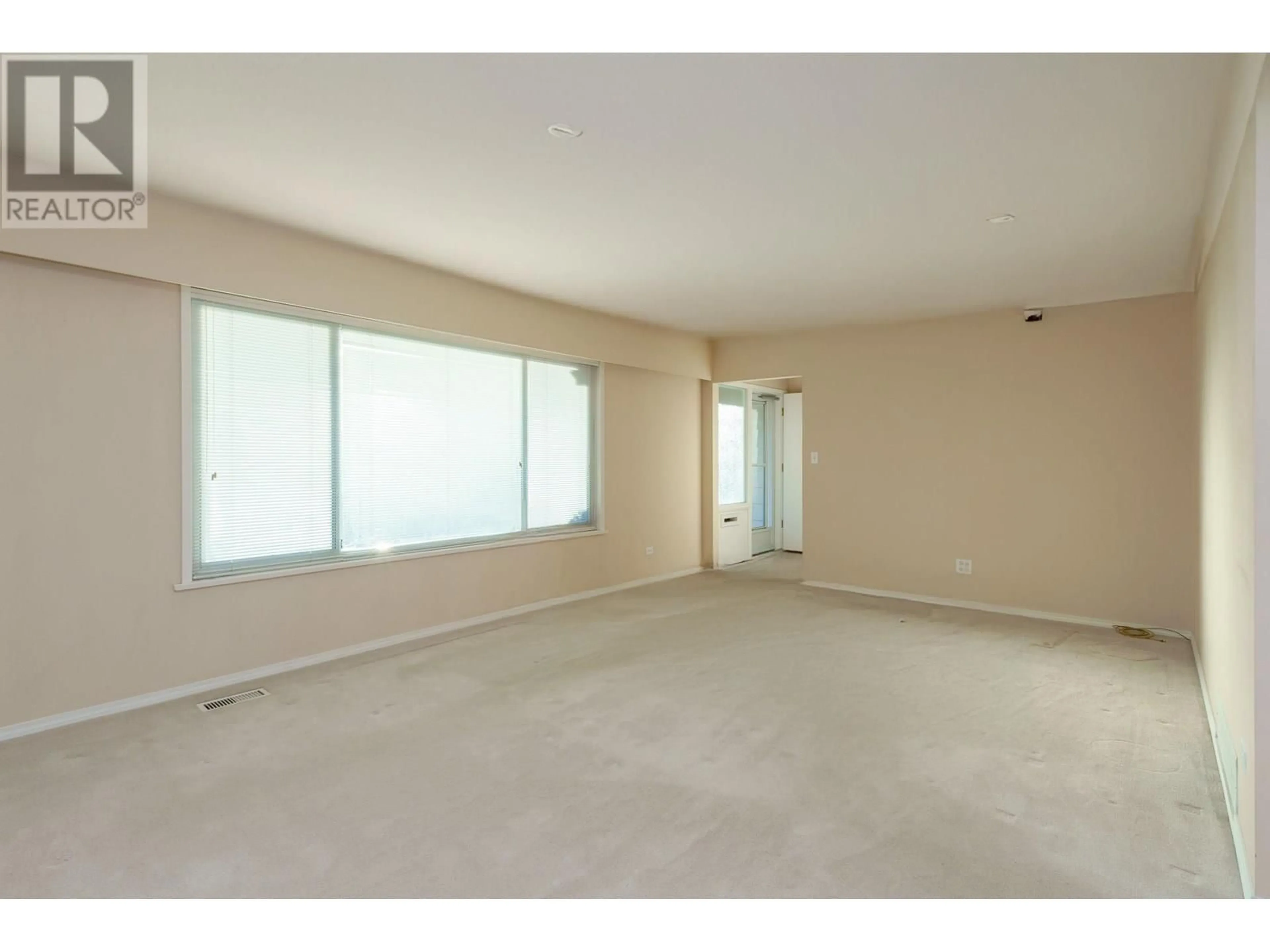 A pic of a room for 11542 WOOD STREET, Maple Ridge British Columbia V2X4Z9