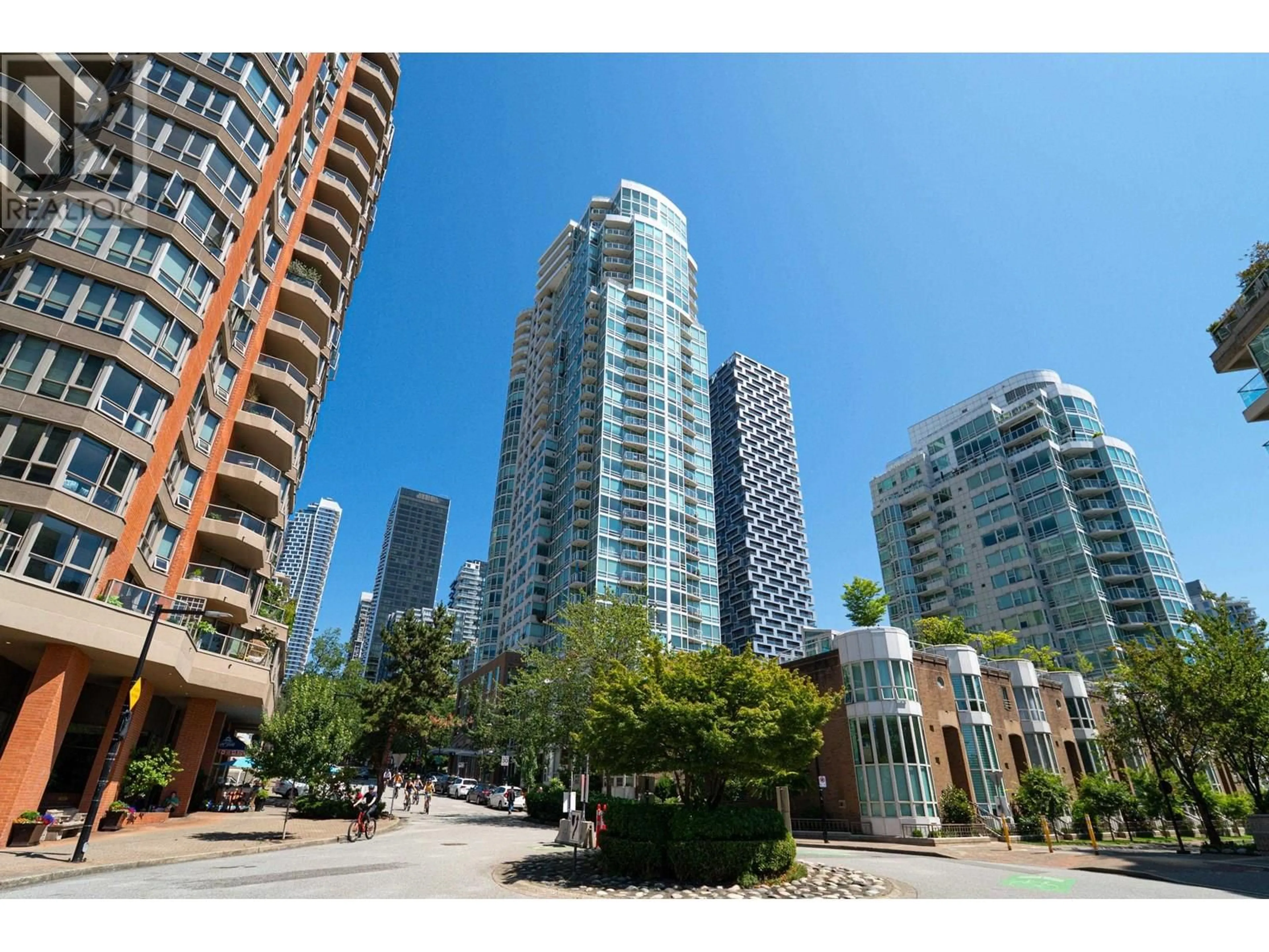 Patio, street for 805 - 1500 HORNBY STREET, Vancouver British Columbia V6Z2R1