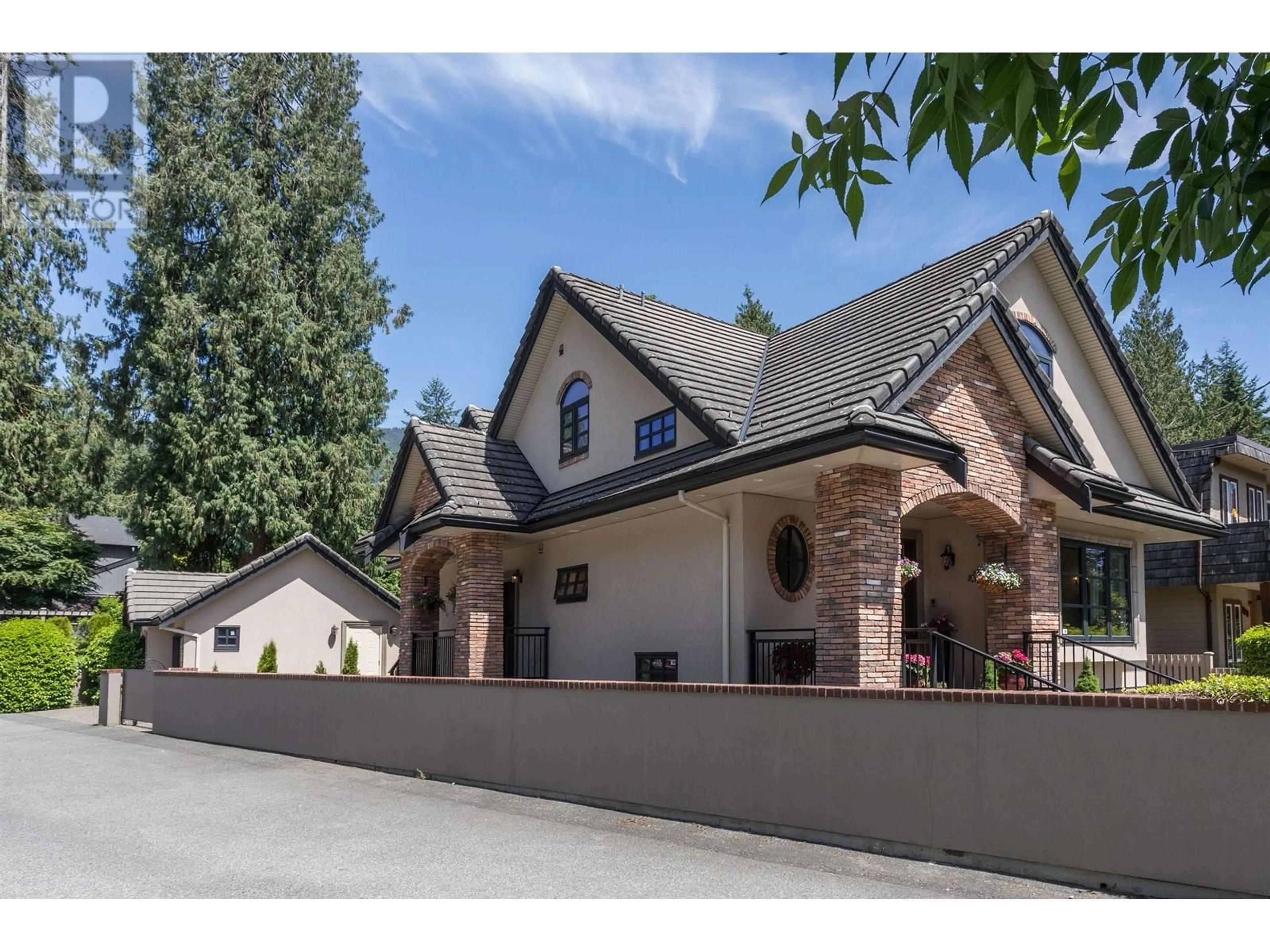 Home with brick exterior material, unknown for 1134 MONTROYAL BOULEVARD, North Vancouver British Columbia V7R2H7