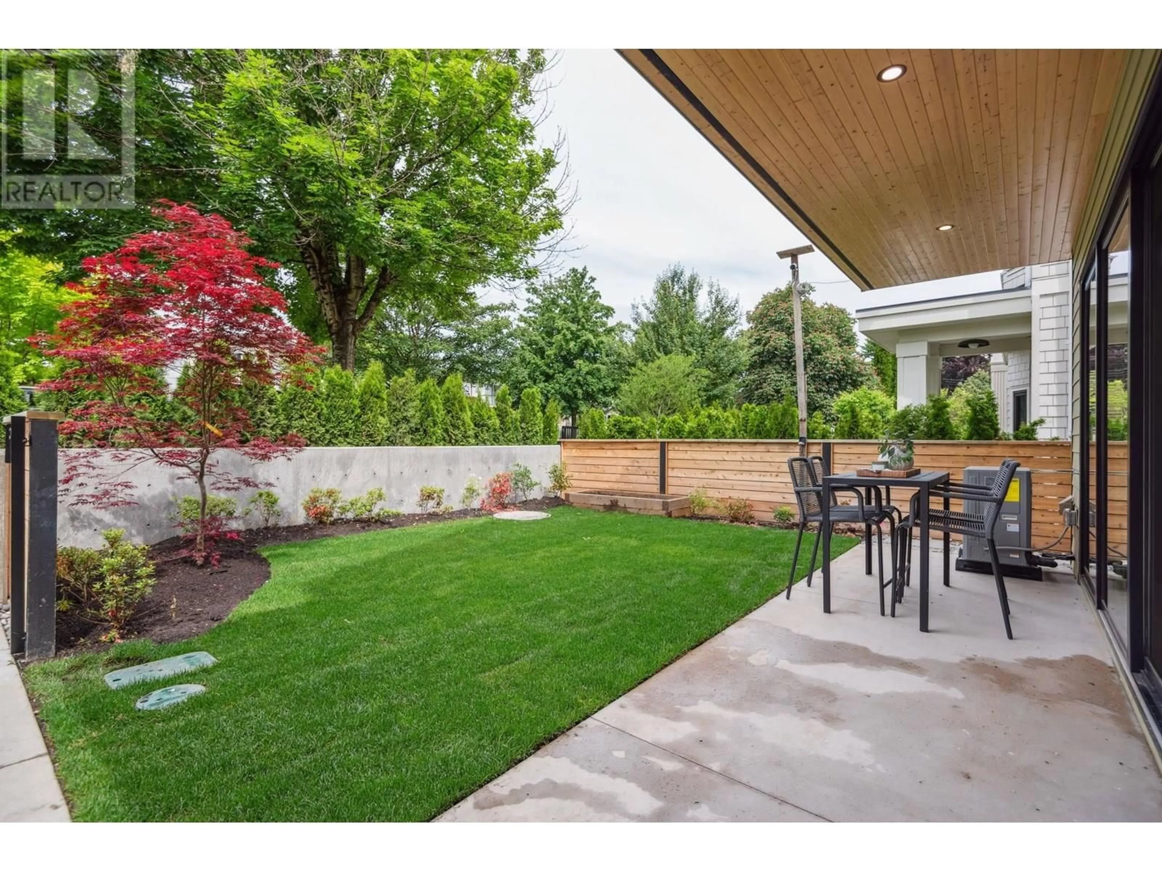 Patio, street for 1 - 4756 ARGYLE STREET, Vancouver British Columbia V5N3X8
