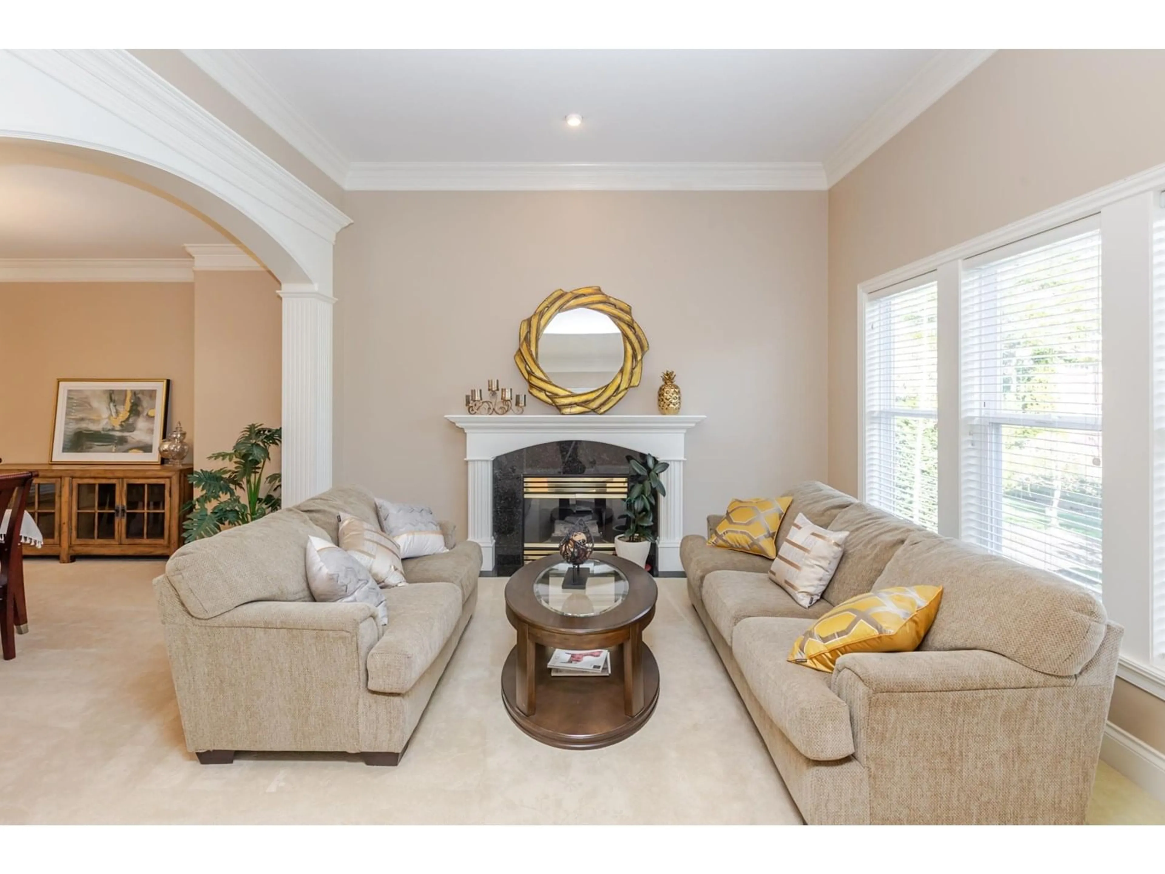 Living room with furniture, unknown for 2125 138A, Surrey British Columbia V4A9X4