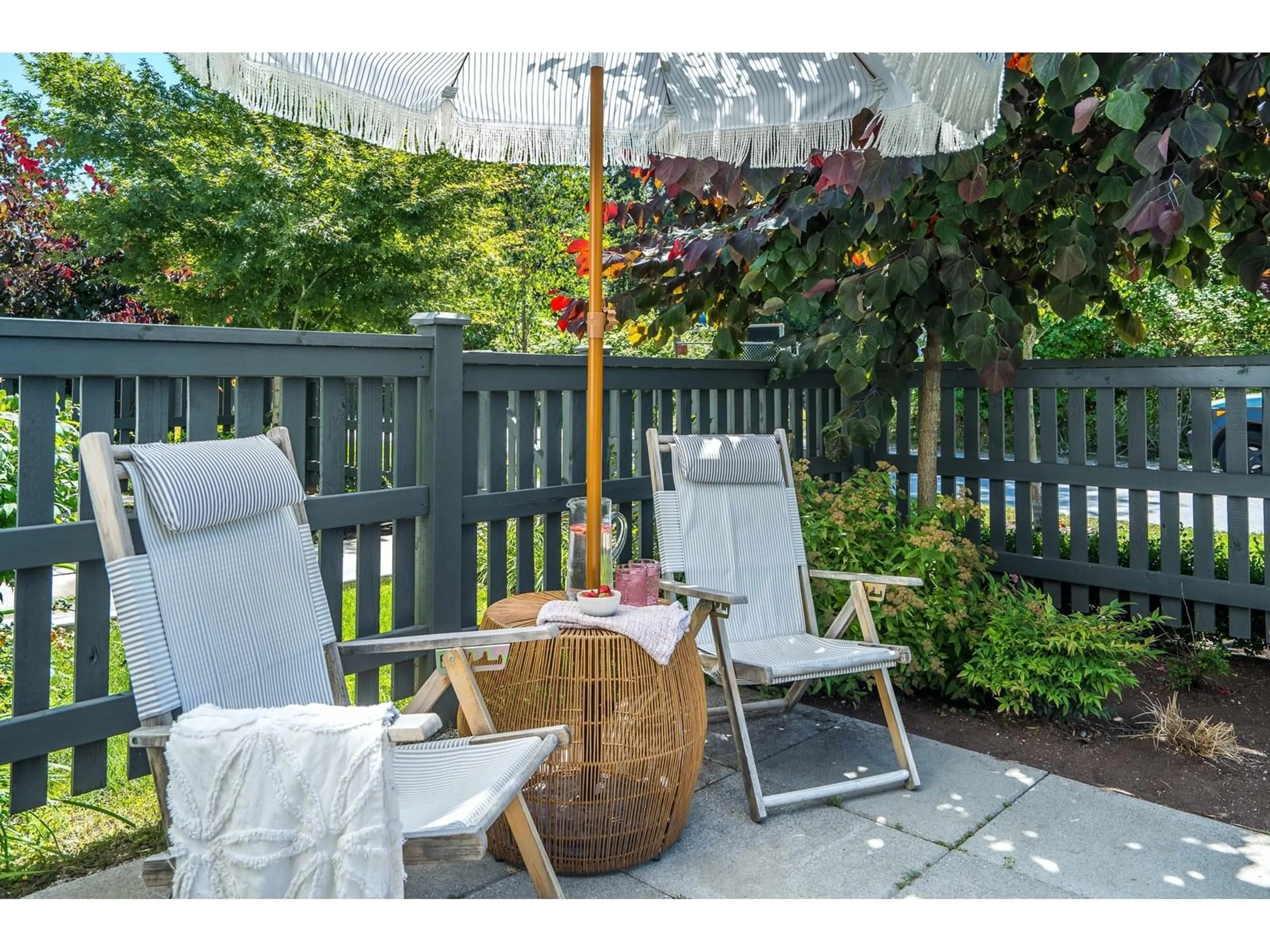 Patio, street for 53 - 19897 75A, Langley British Columbia V2Y3S2