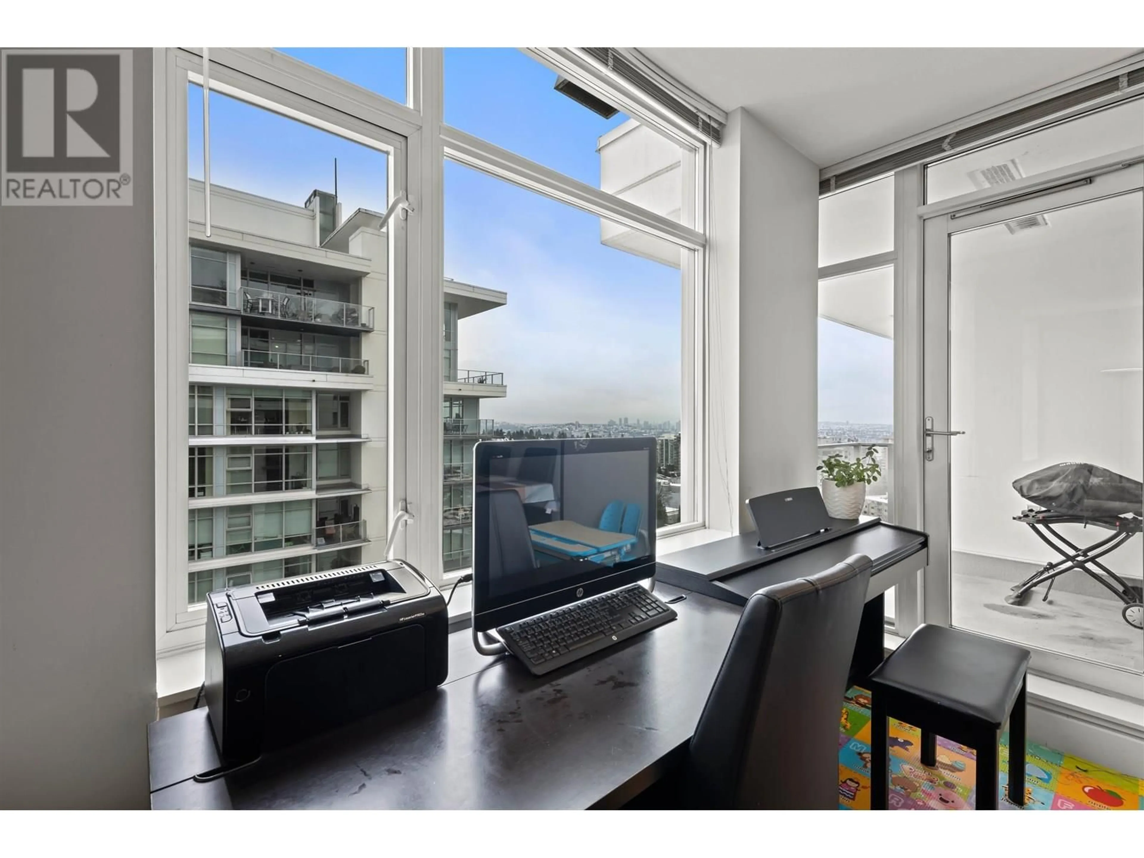 A pic of a room for 1706 - 1320 CHESTERFIELD AVENUE, North Vancouver British Columbia V7M0A6