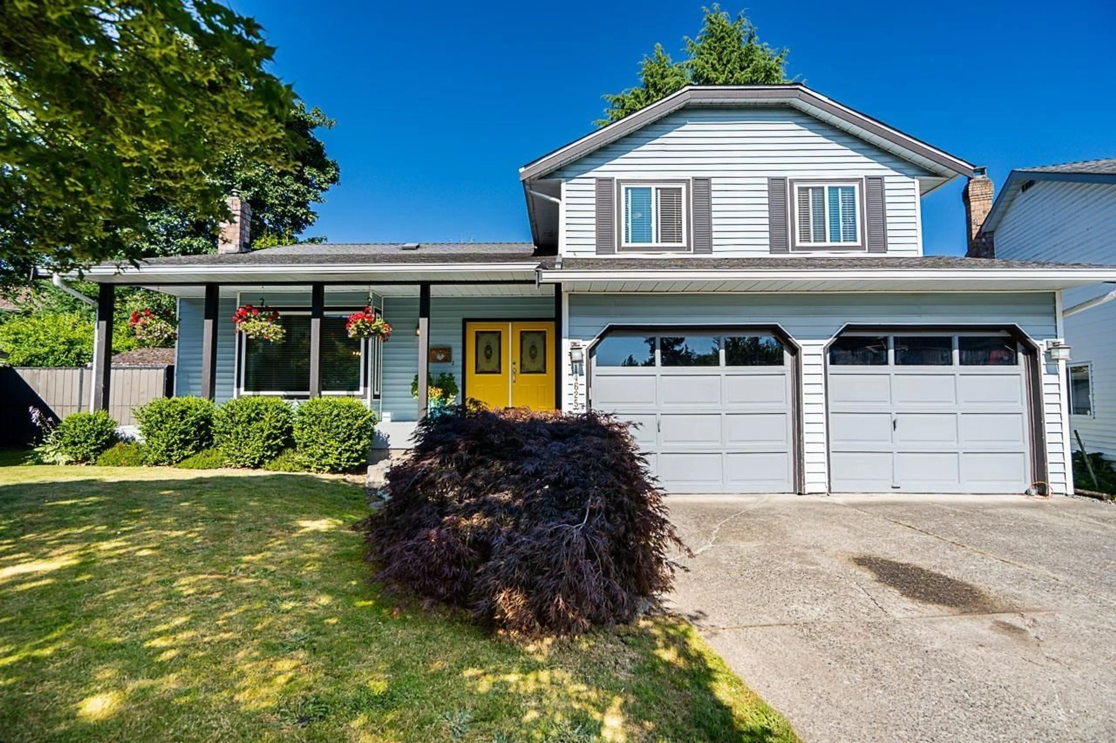 Home with vinyl exterior material, street for 14625 86B, Surrey British Columbia V3S6N2