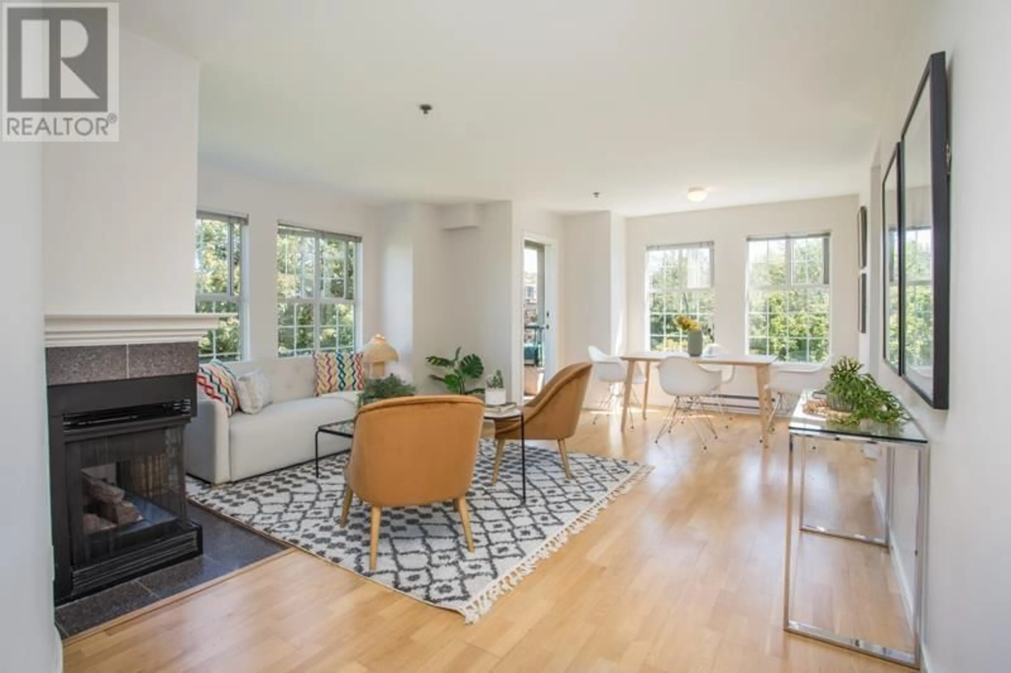 Living room with furniture, unknown for 301 - 2091 VINE STREET, Vancouver British Columbia V6K4P7