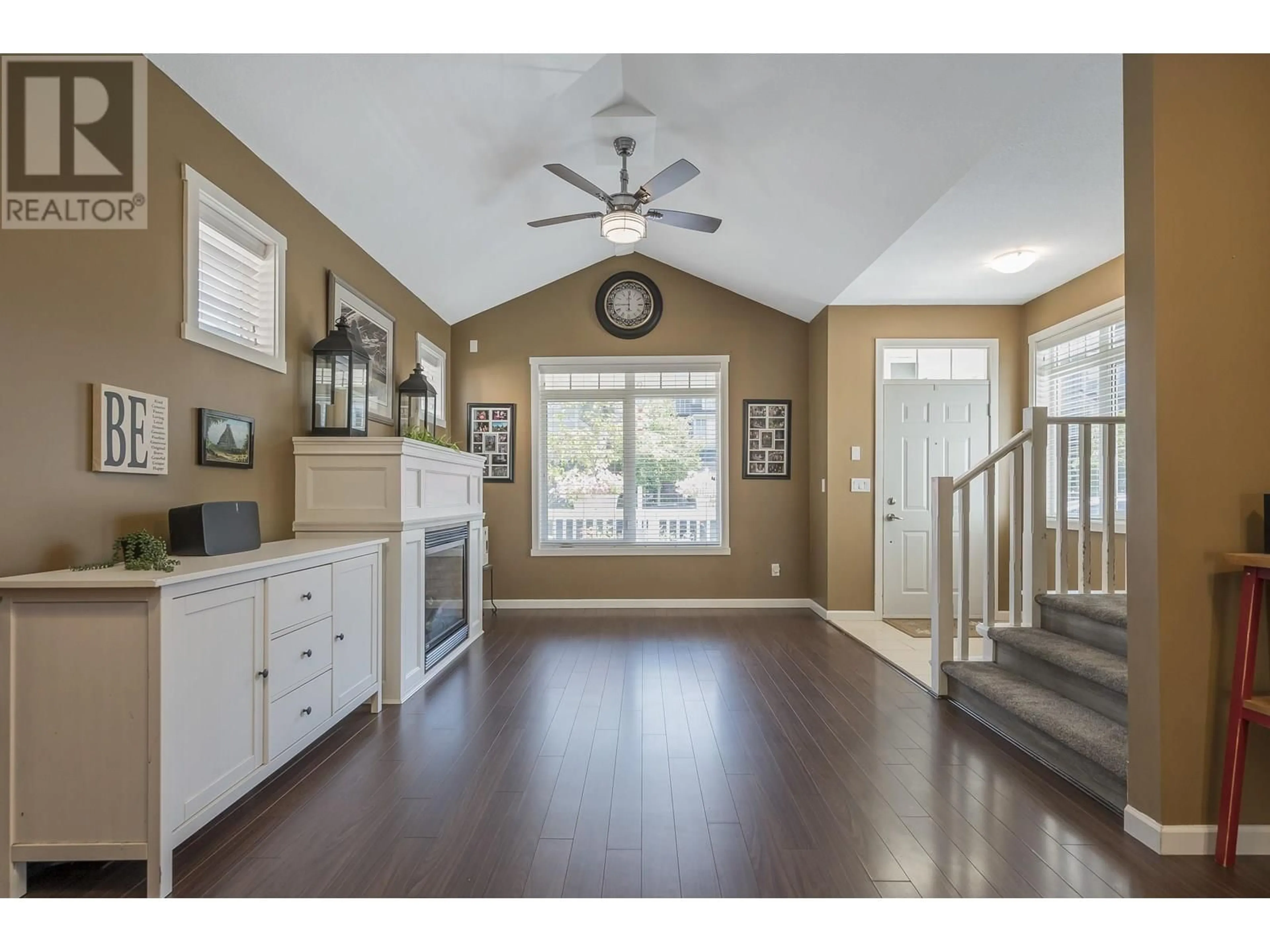 Indoor entryway for 10141 241A STREET, Maple Ridge British Columbia V2W0E6