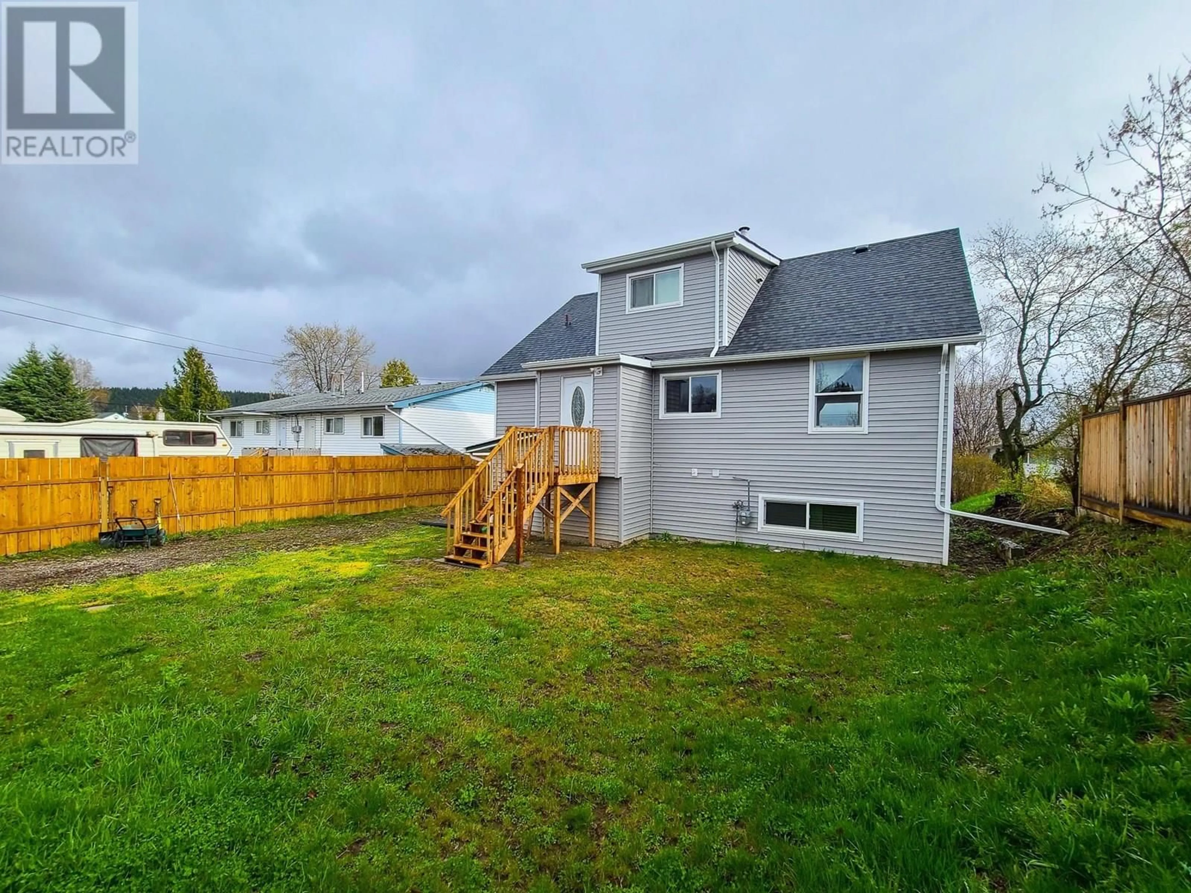A pic from outside/outdoor area/front of a property/back of a property/a pic from drone, unknown for 1210 CUDDIE CRESCENT, Prince George British Columbia V2L4C5
