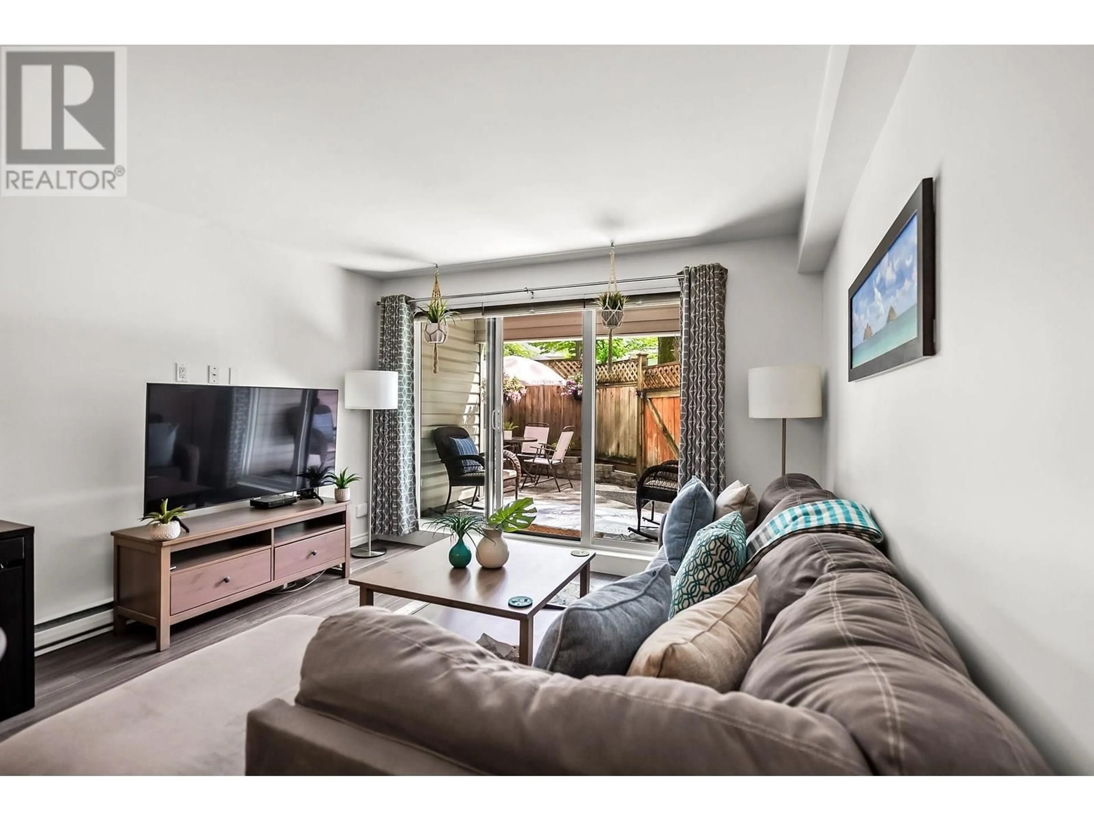 Living room with furniture, unknown for 106 - 825 7TH AVENUE, Vancouver British Columbia V5T1P4