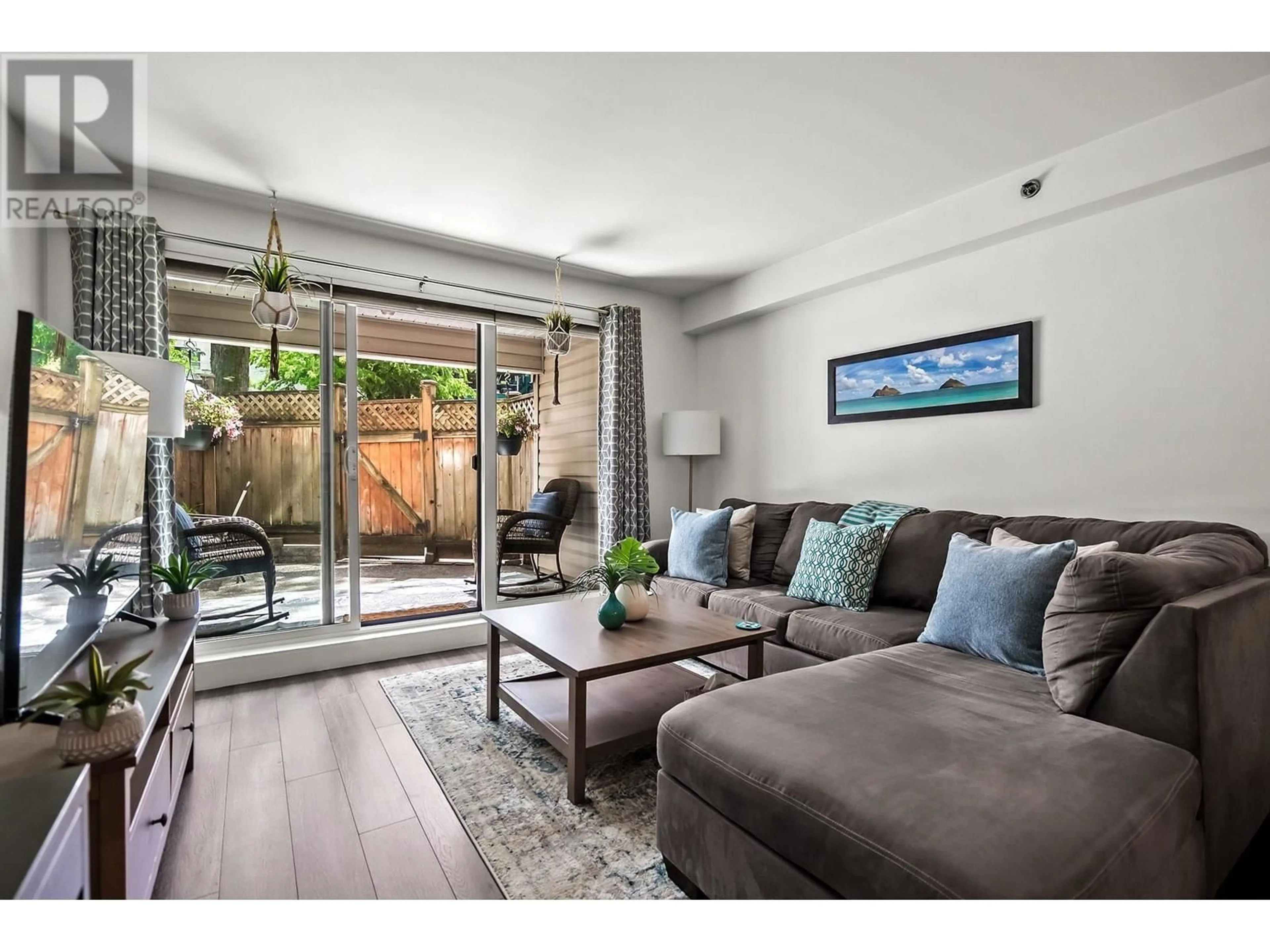 Living room with furniture, unknown for 106 - 825 7TH AVENUE, Vancouver British Columbia V5T1P4