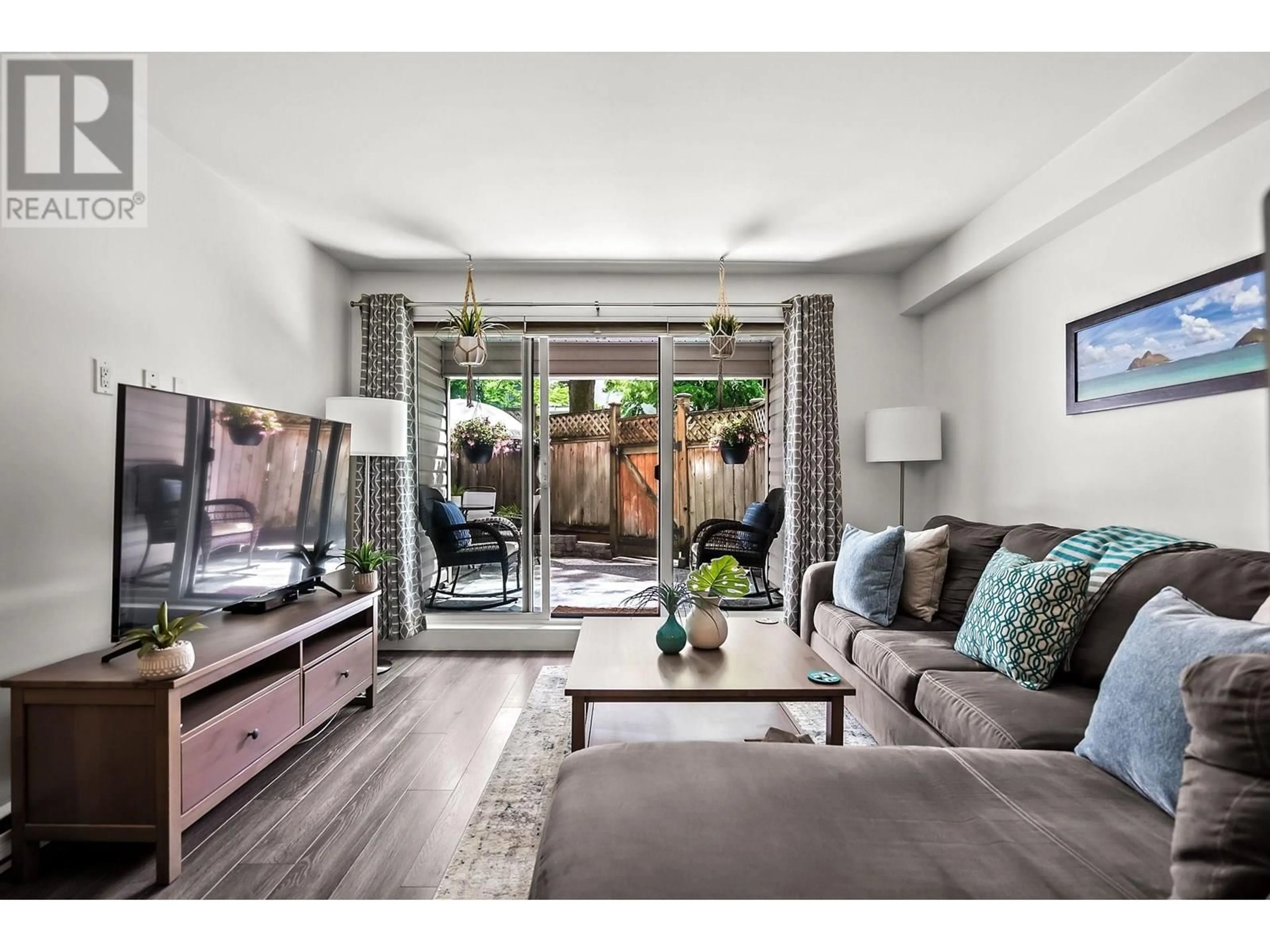 Living room with furniture, unknown for 106 - 825 7TH AVENUE, Vancouver British Columbia V5T1P4