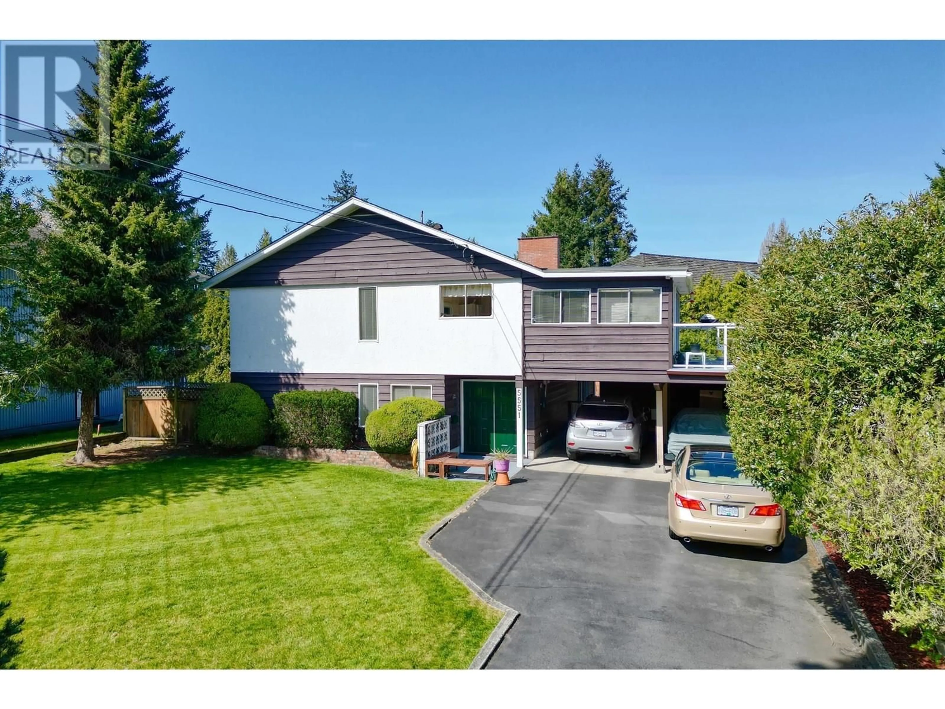 A pic from outside/outdoor area/front of a property/back of a property/a pic from drone, street for 5551 4 AVENUE, Delta British Columbia V4M1H2