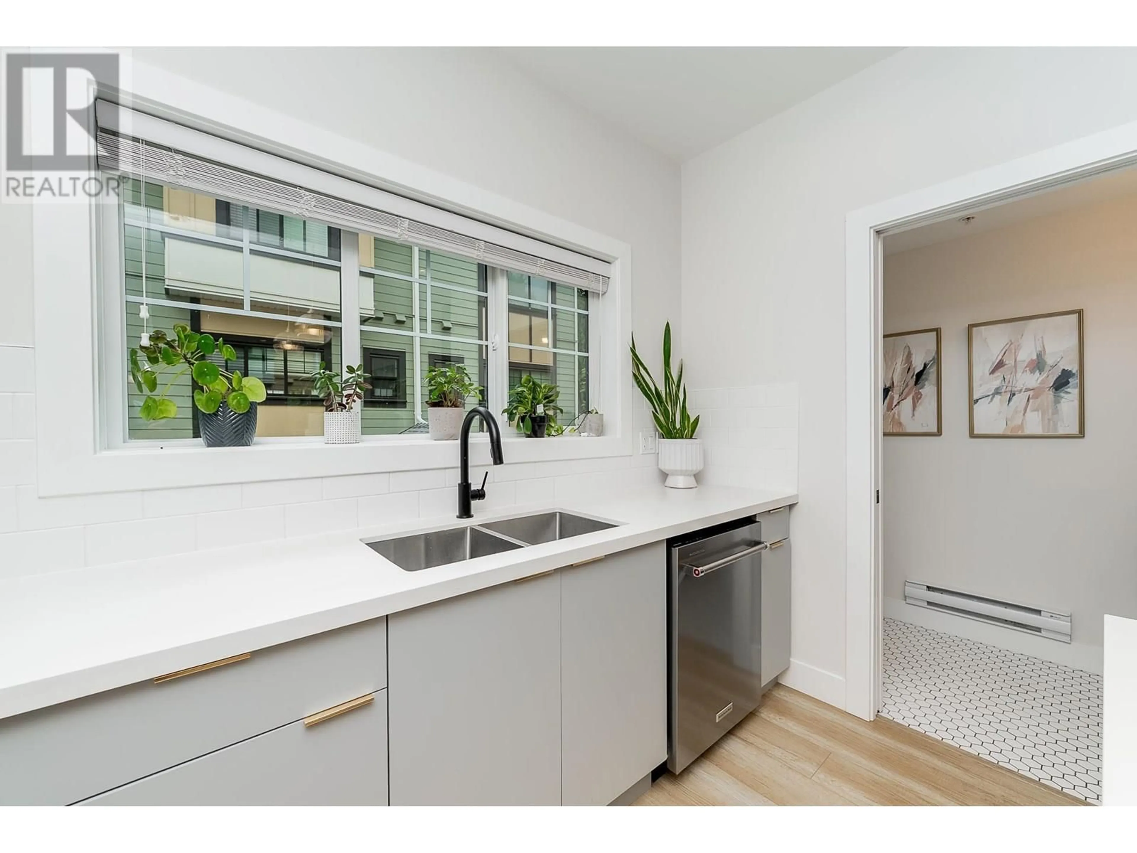 Open concept kitchen, unknown for 202 - 80 ELGIN STREET, Port Moody British Columbia V3H0M6