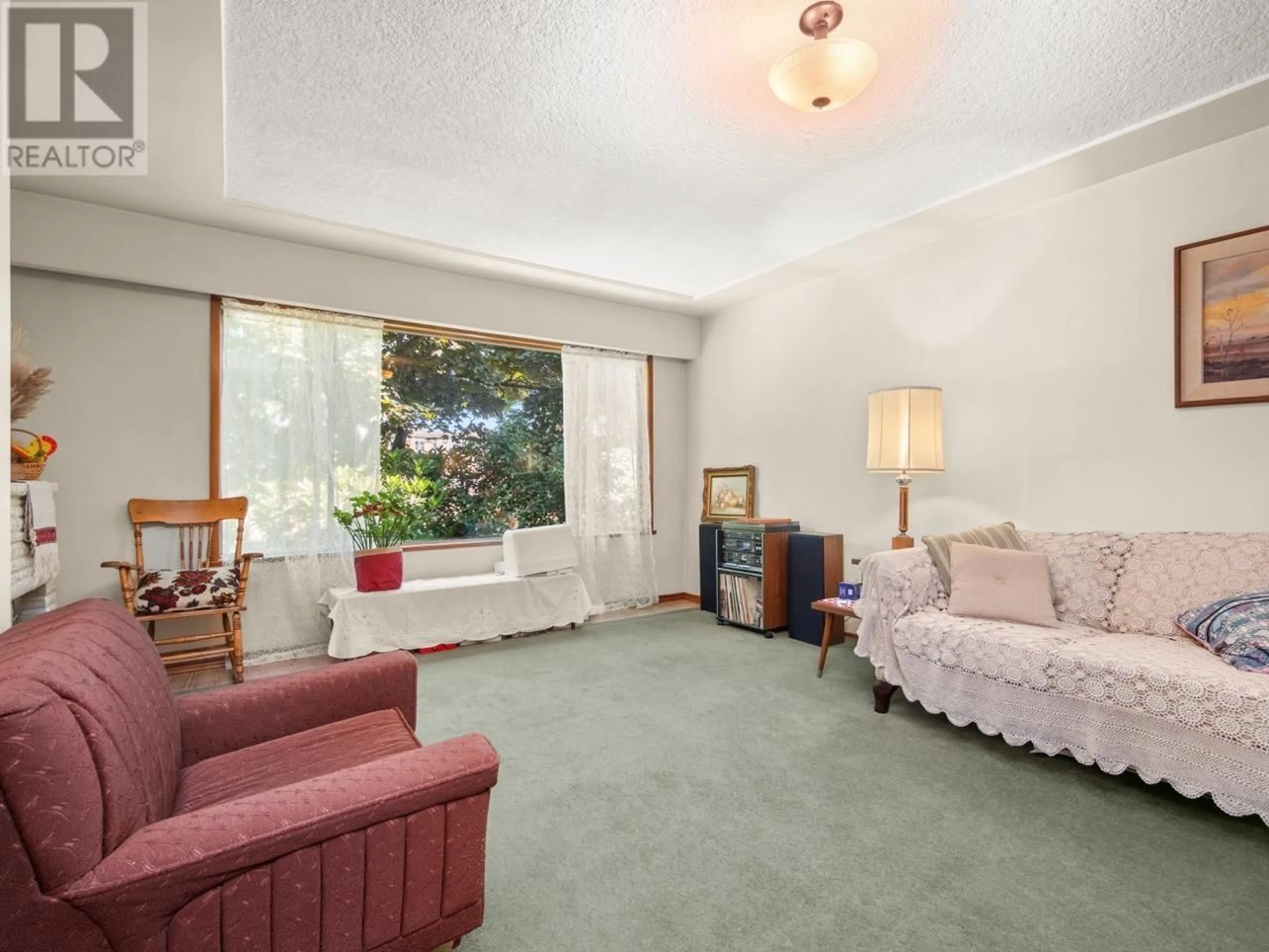 Living room with furniture, unknown for 1524 WILLIAM STREET, Vancouver British Columbia V5L2R2