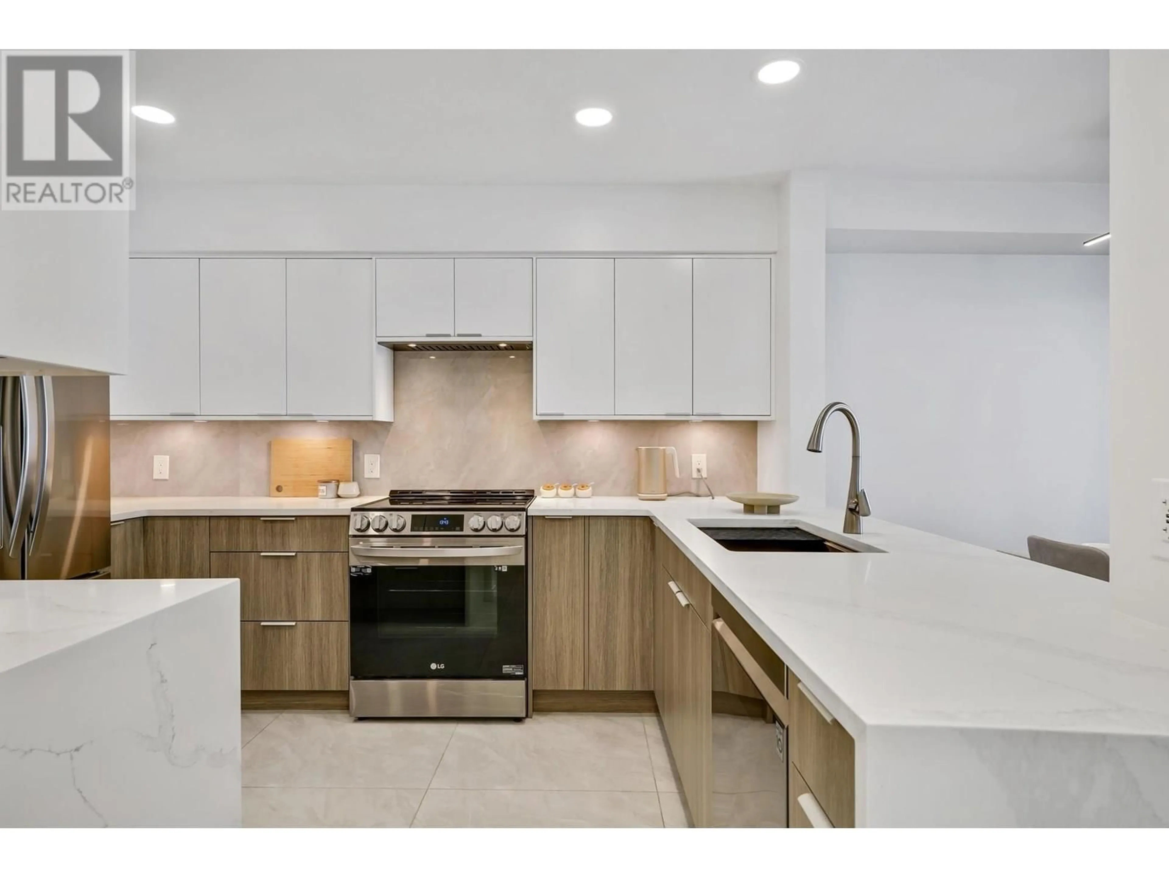 Unknown for 9 - 7760 MINORU BOULEVARD, Richmond British Columbia V6Y1Z5