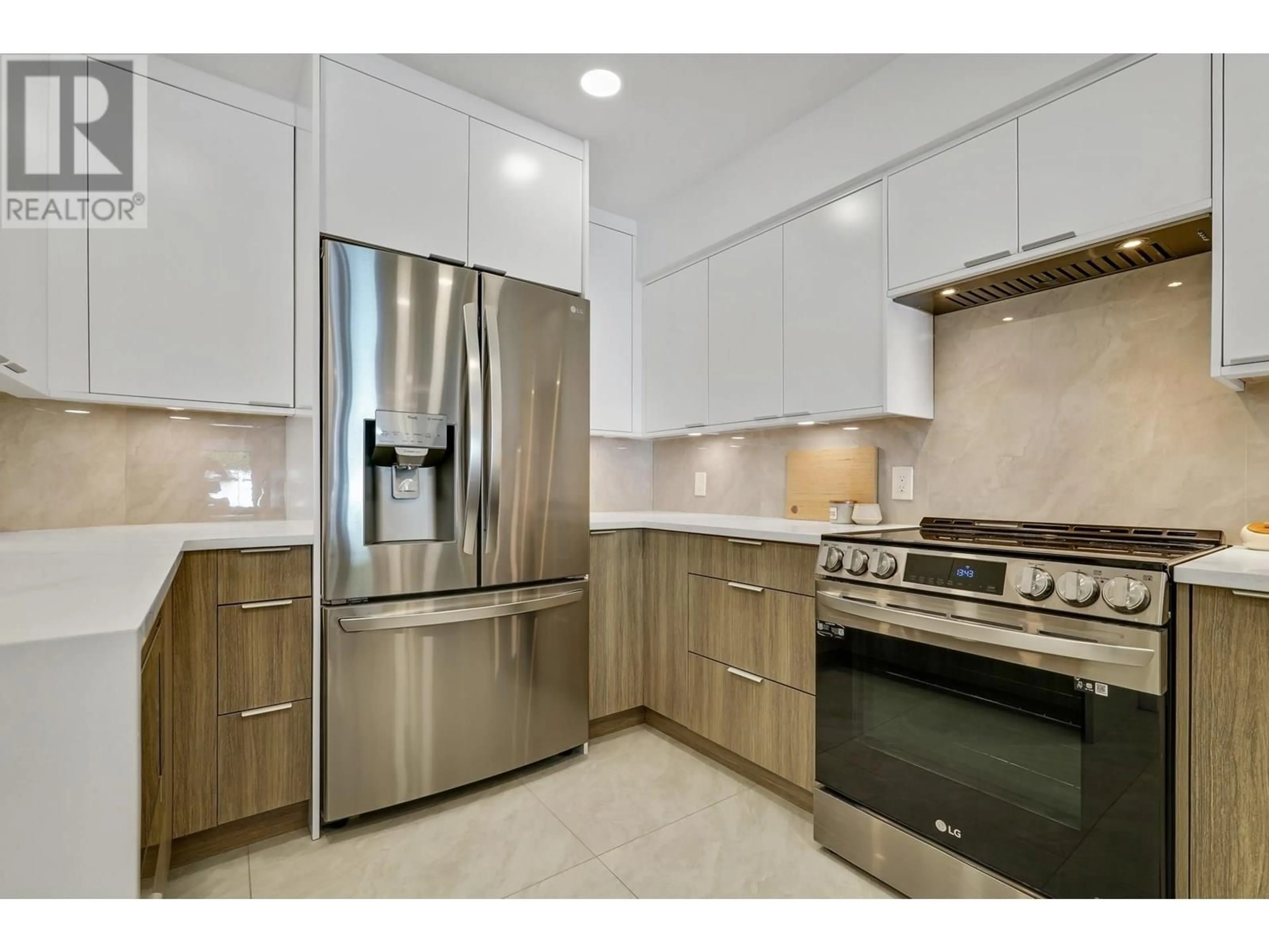 Contemporary kitchen, ceramic/tile floor for 9 - 7760 MINORU BOULEVARD, Richmond British Columbia V6Y1Z5