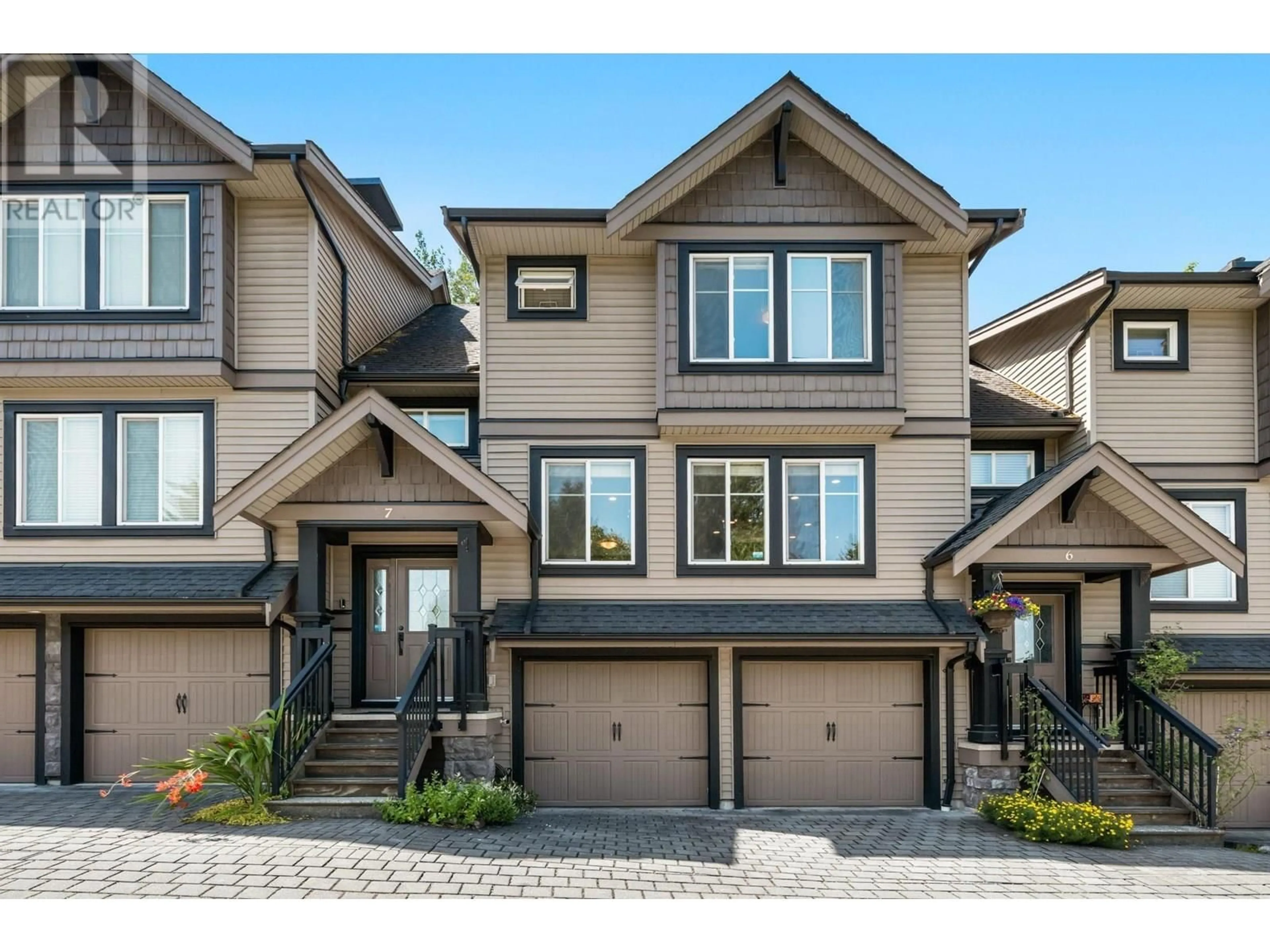 Home with vinyl exterior material, street for 7 - 22206 124 AVENUE, Maple Ridge British Columbia V2X8X1