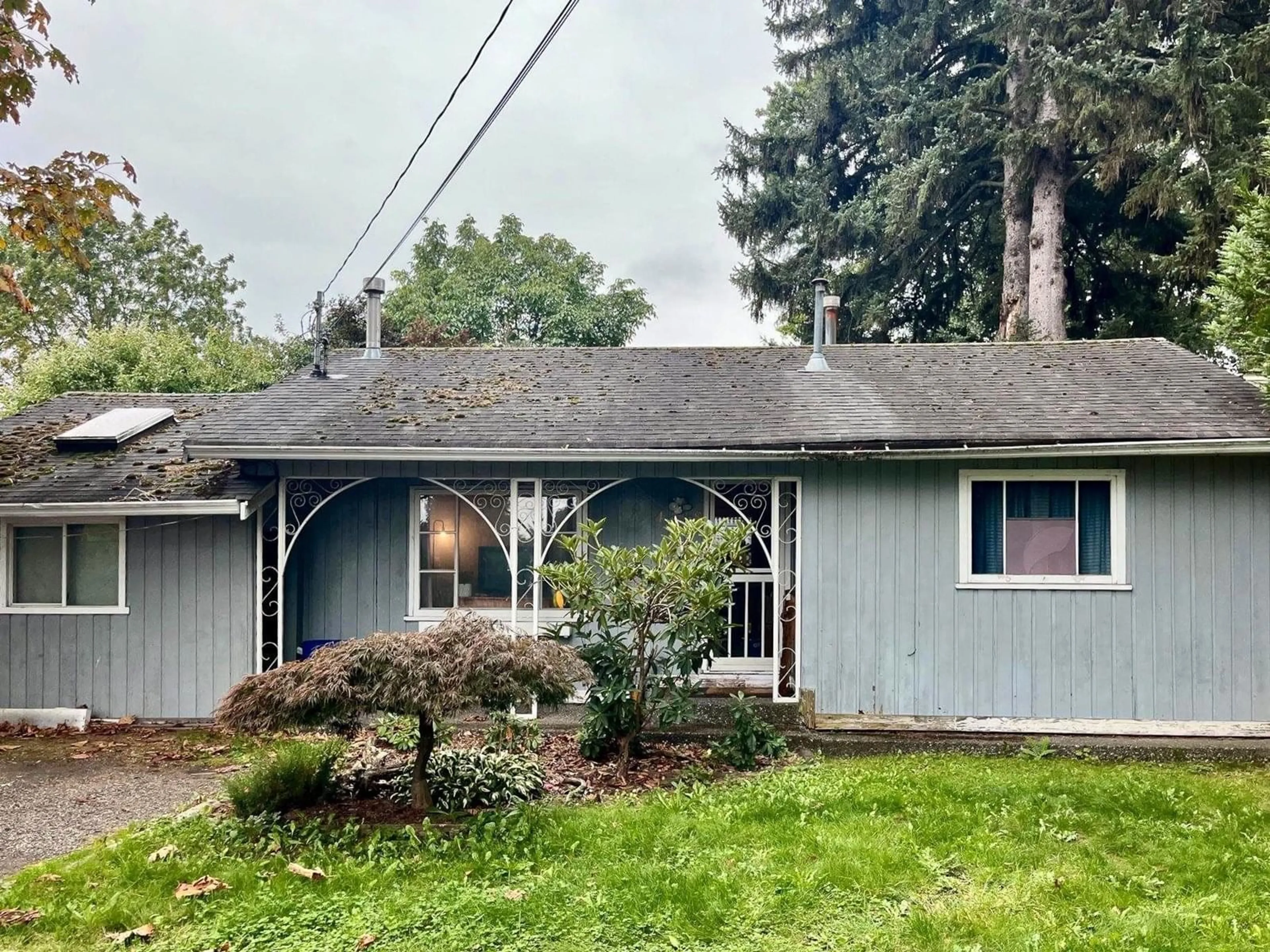Home with vinyl exterior material, street for 45588 WATSON ROAD, Chilliwack British Columbia V2R2H1