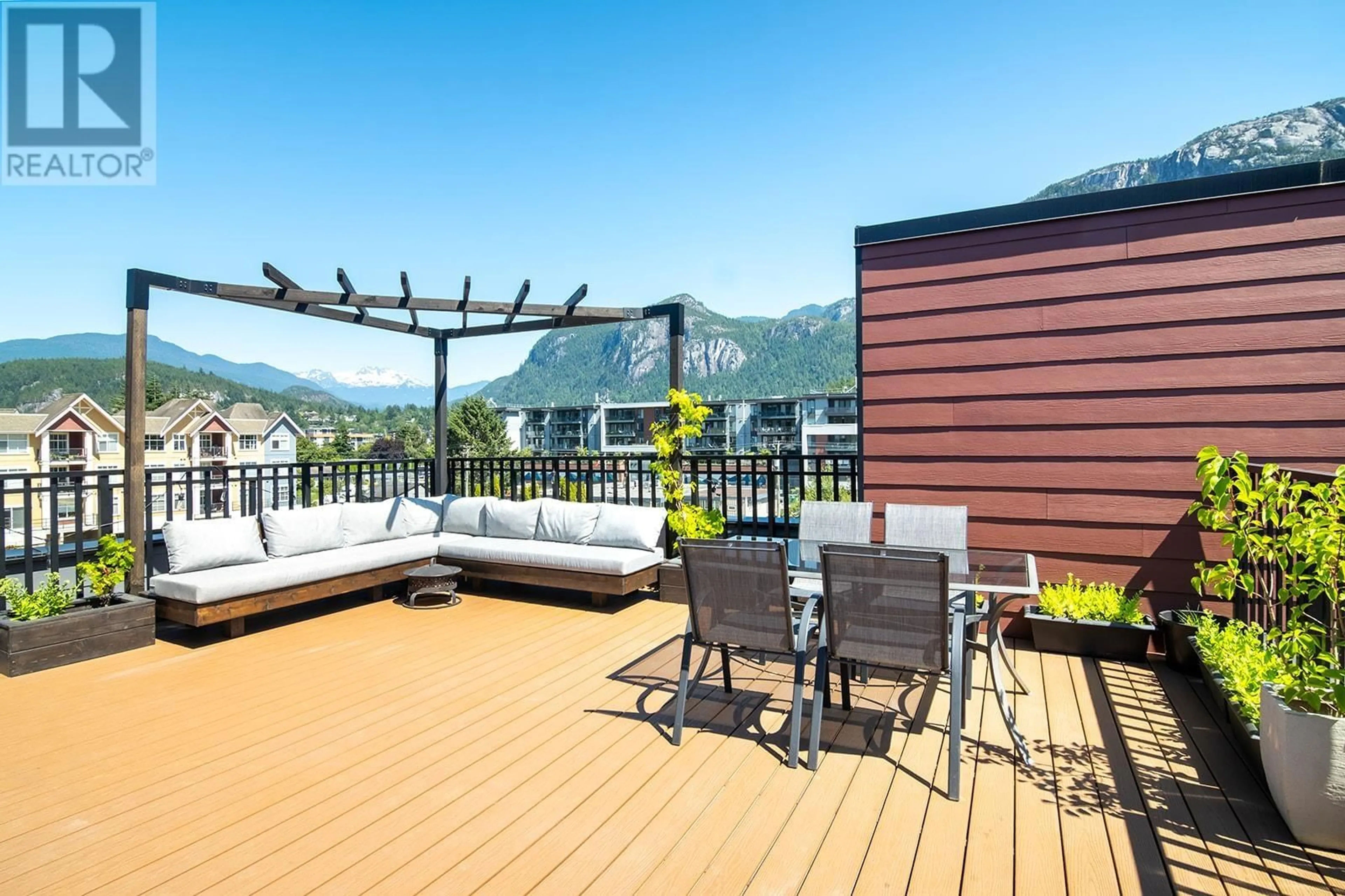 Patio, mountain view for 213 - 37842 THIRD AVENUE, Squamish British Columbia V8B1B9