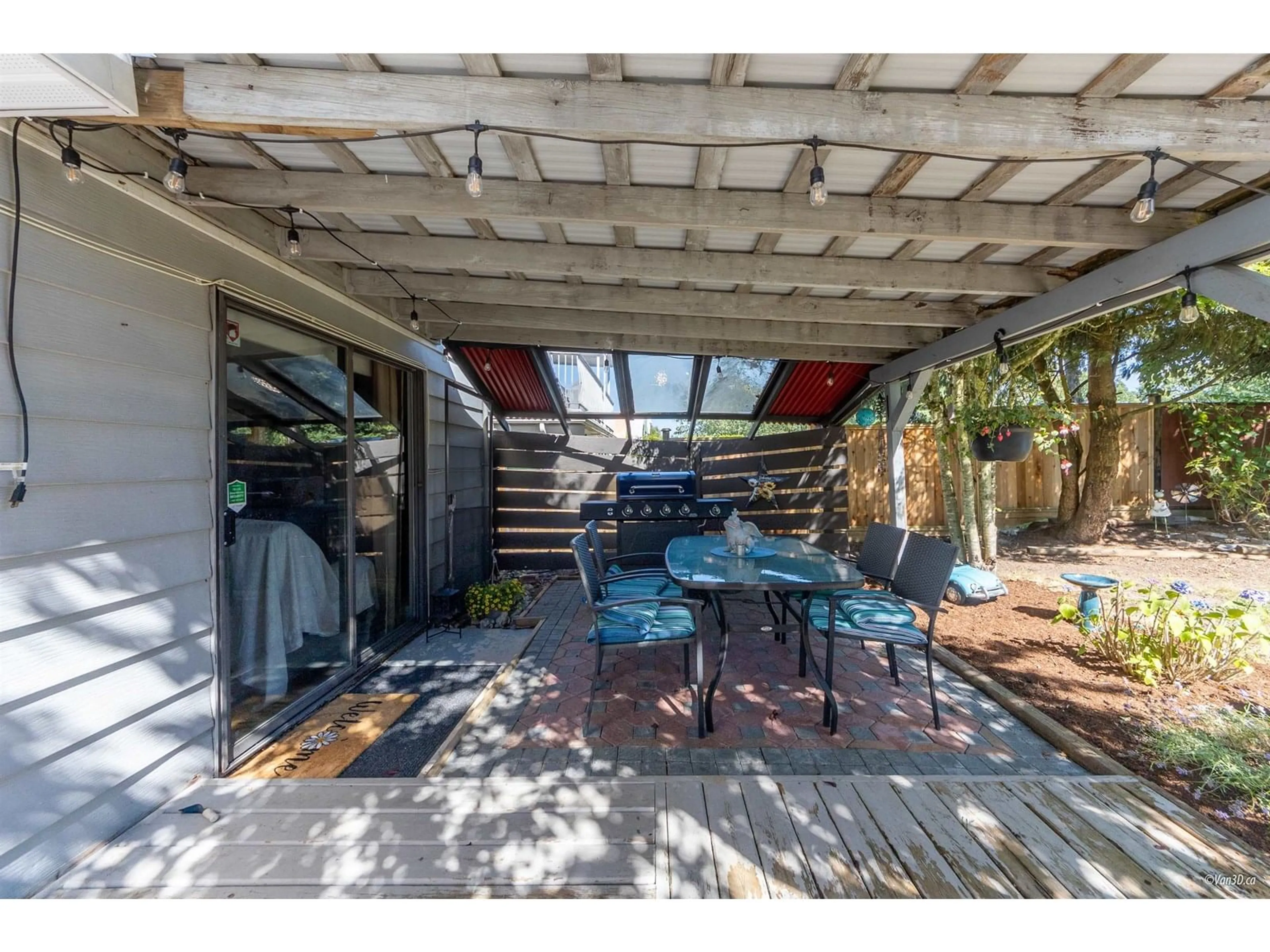 Patio, street for 17368 62A, Surrey British Columbia V3S5J1