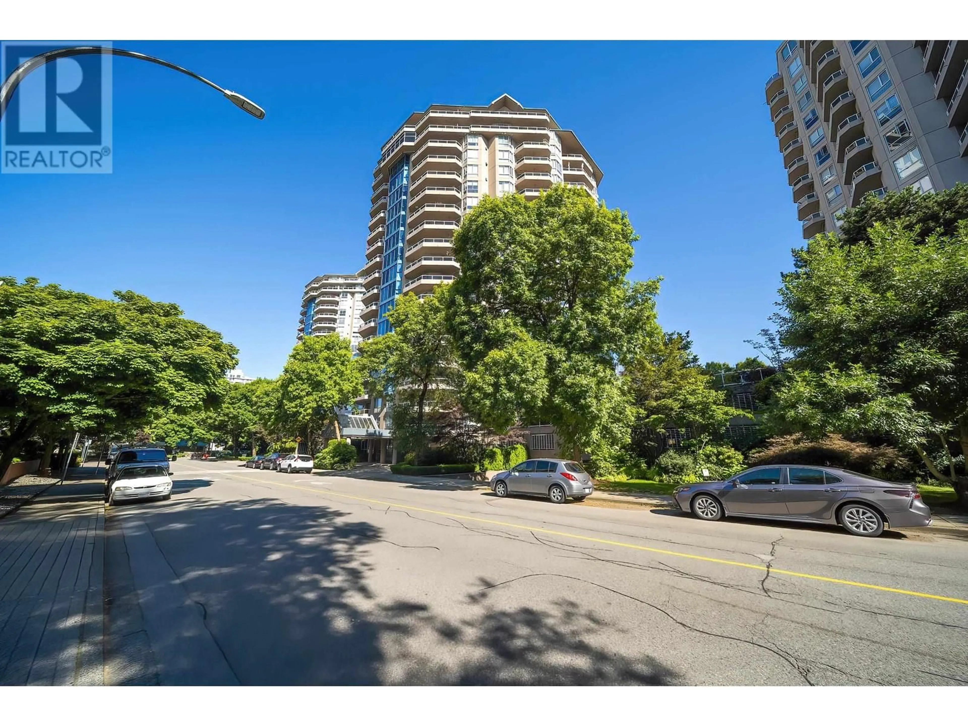 A pic from outside/outdoor area/front of a property/back of a property/a pic from drone, street for 1002 - 1235 QUAYSIDE DRIVE, New Westminster British Columbia V3M6J5