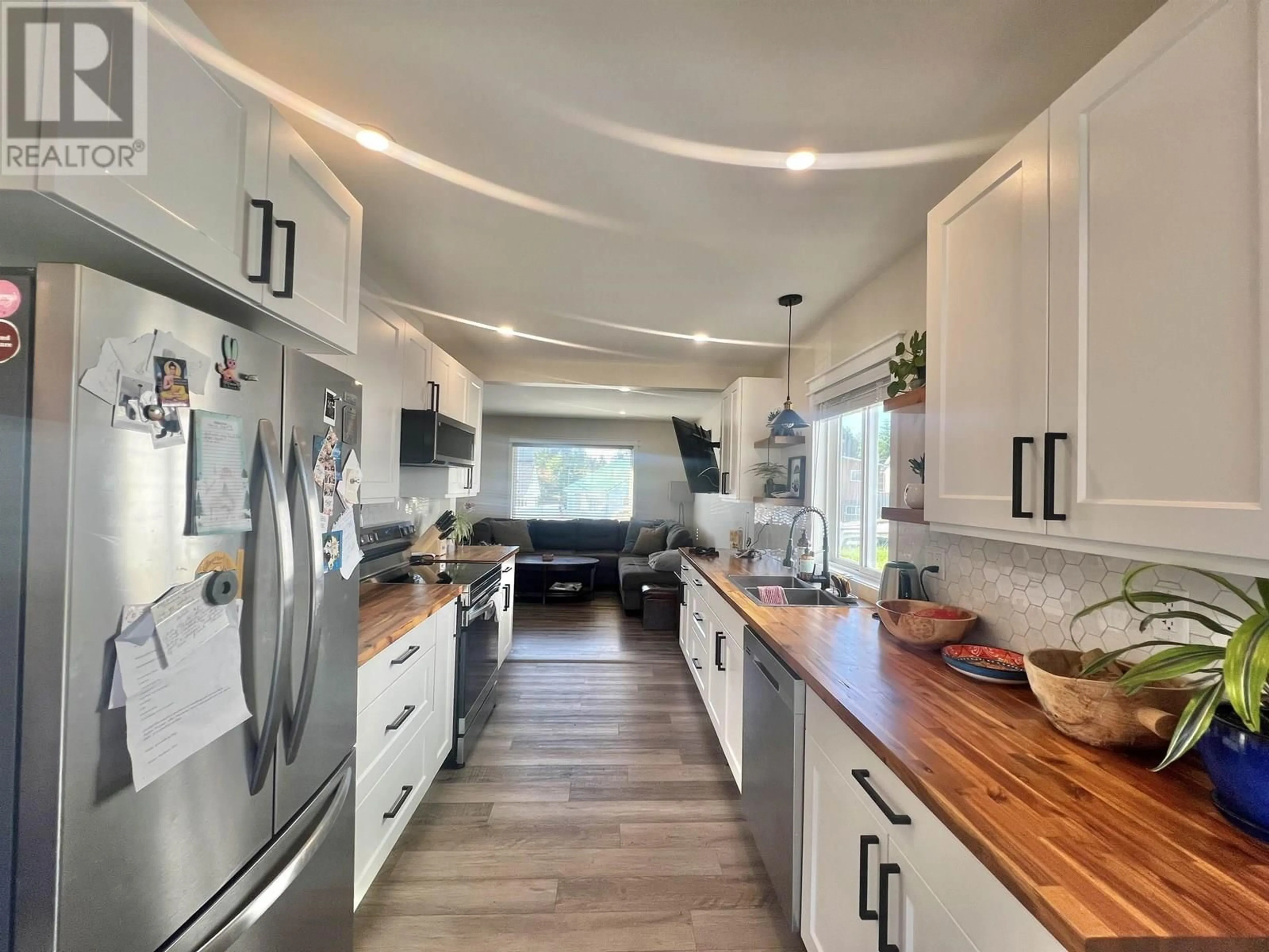 Open concept kitchen, unknown for 1068 7 AVENUE, Prince Rupert British Columbia V8J4M9