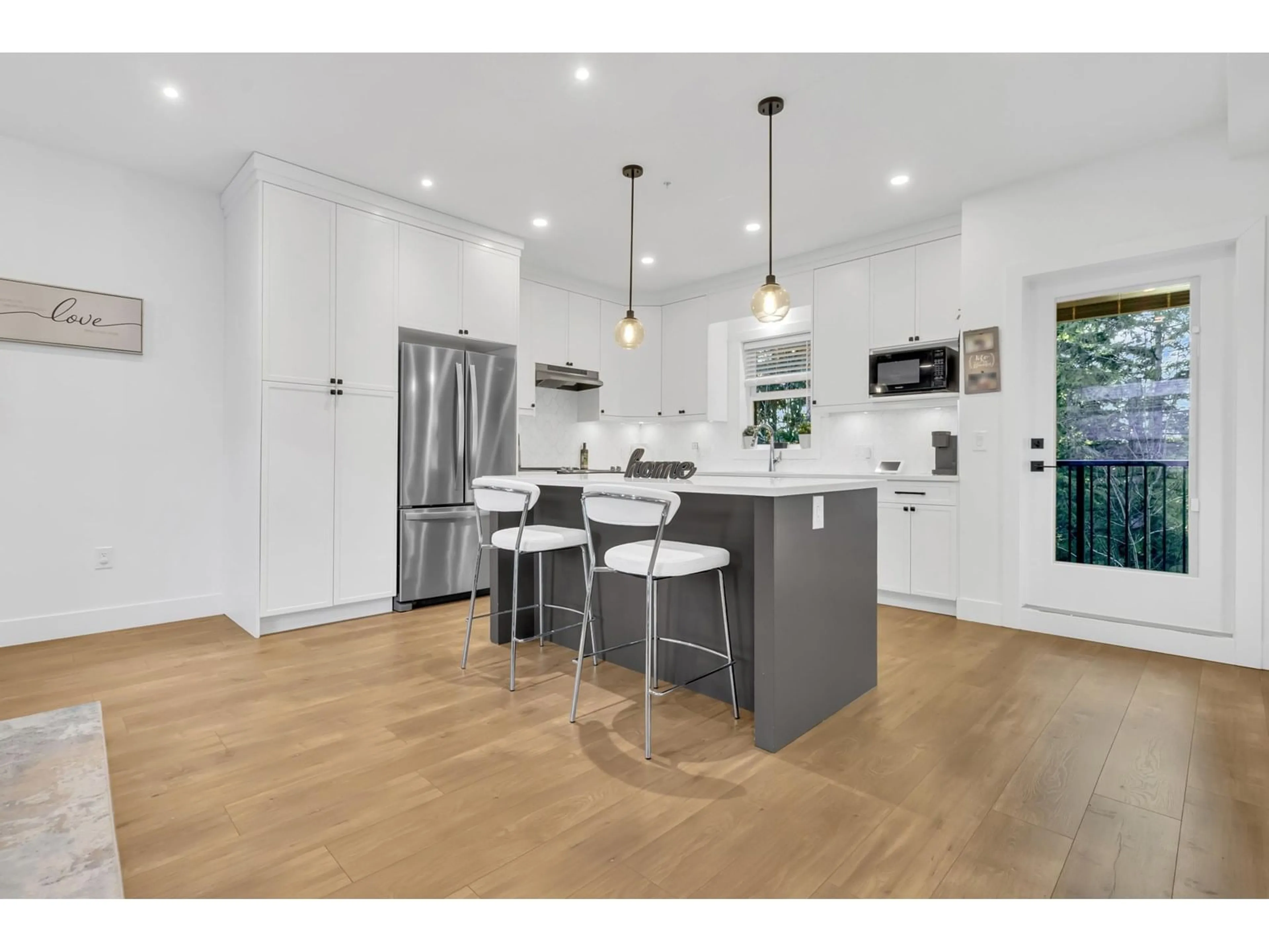 Open concept kitchen, unknown for 4 - 32970 TUNBRIDGE, Mission British Columbia V2V6X9