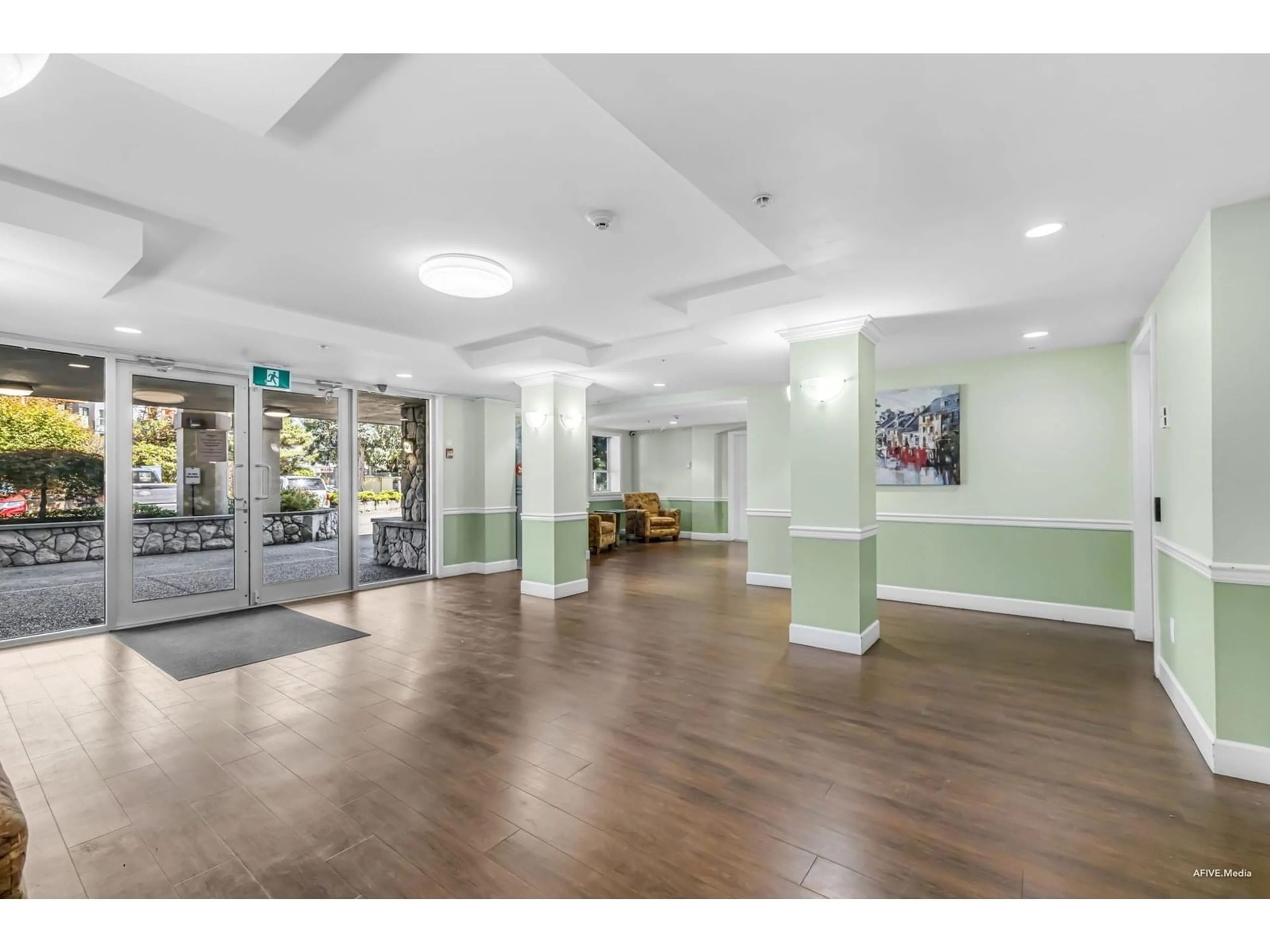 Indoor foyer for 213 - 20120 56, Langley British Columbia V3A3Y4