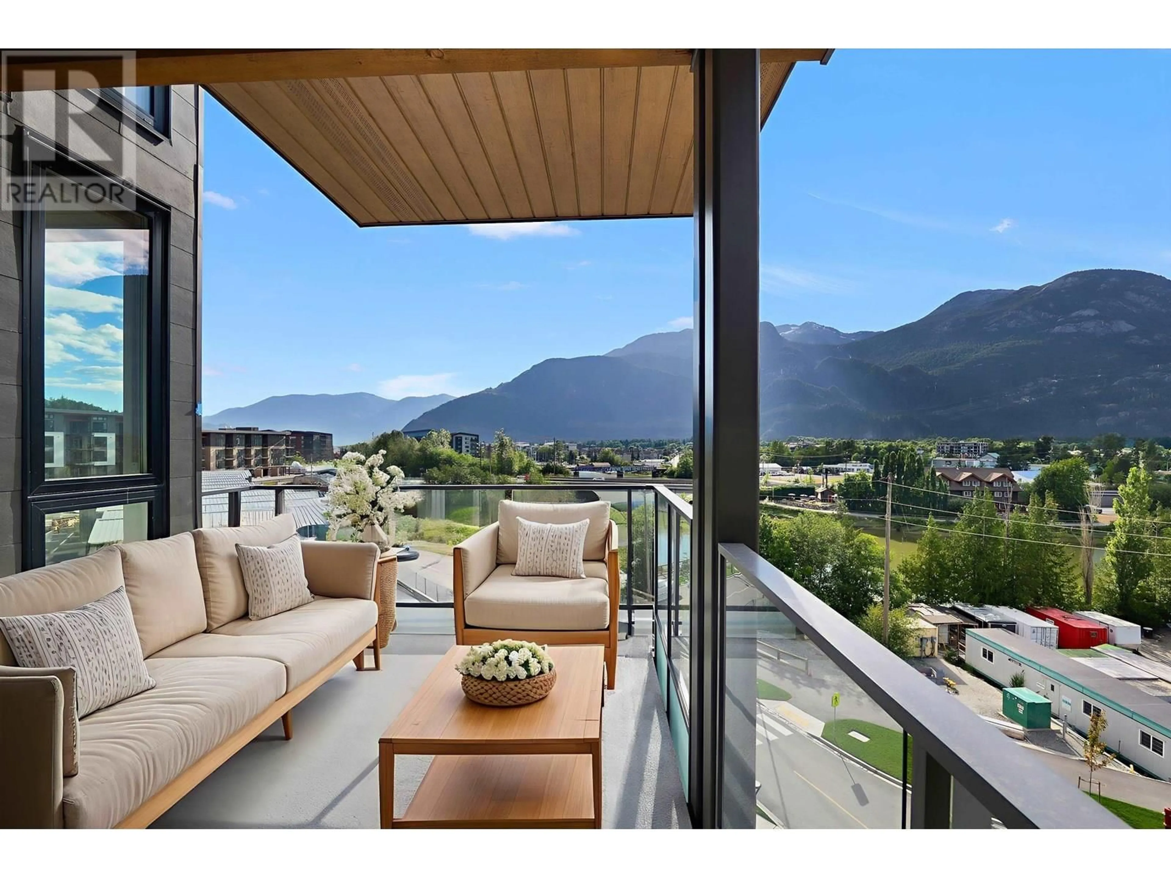 Balcony in the apartment, mountain view for 517 - 1506 SCOTT CRESCENT, Squamish British Columbia V8B1G4