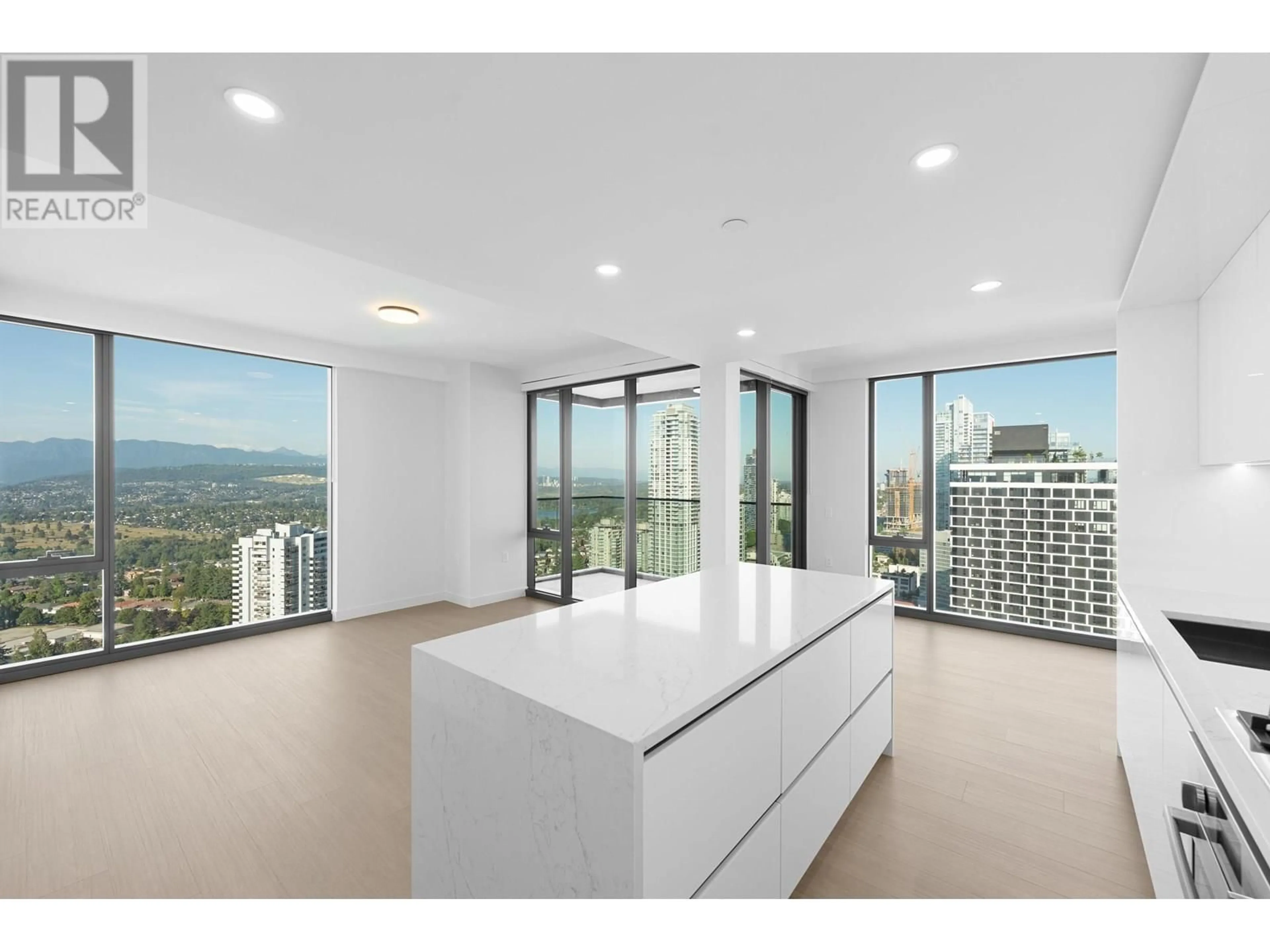 Unknown for 2808 - 5987 WILSON AVENUE, Burnaby British Columbia V5H2R3